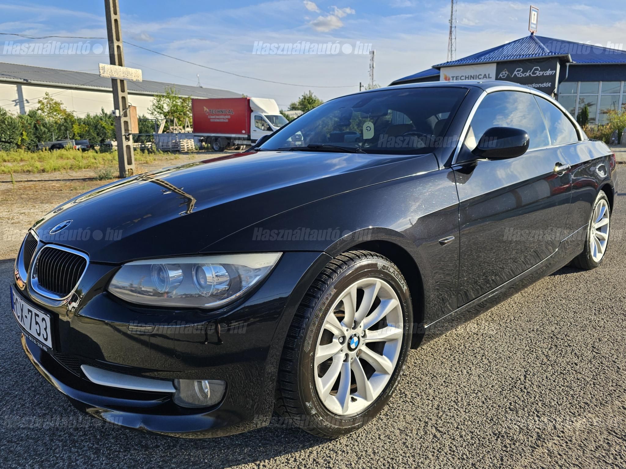 BMW 318 2011/3 - 1