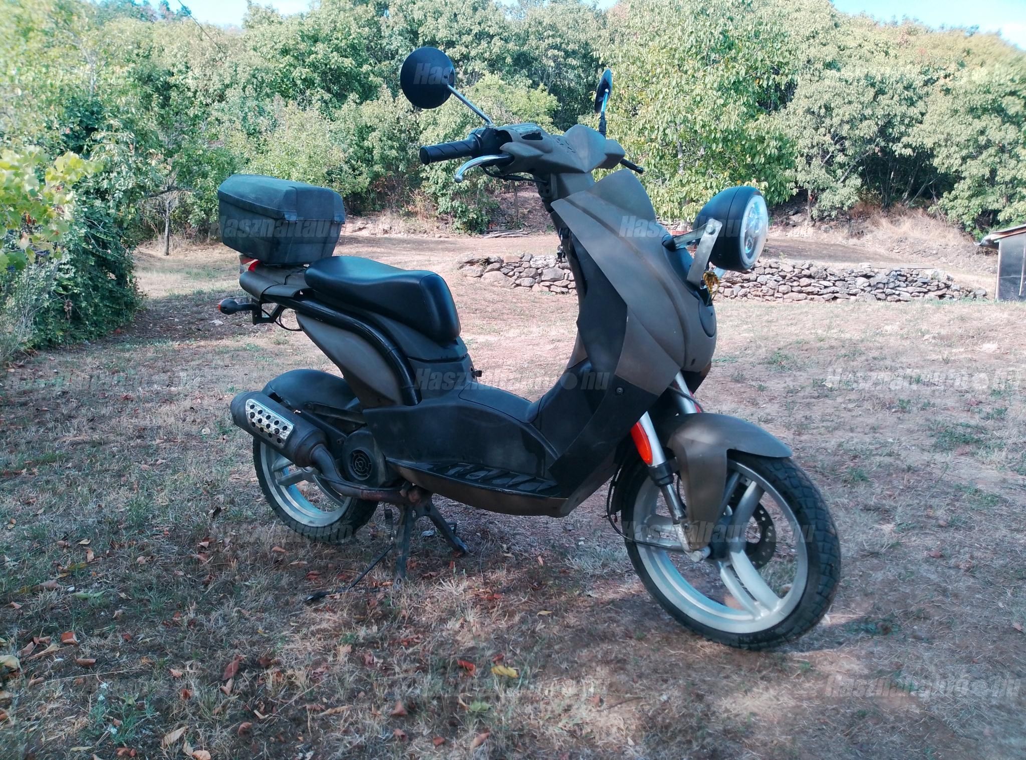 PEUGEOT LUDIX 2010/1 - 1