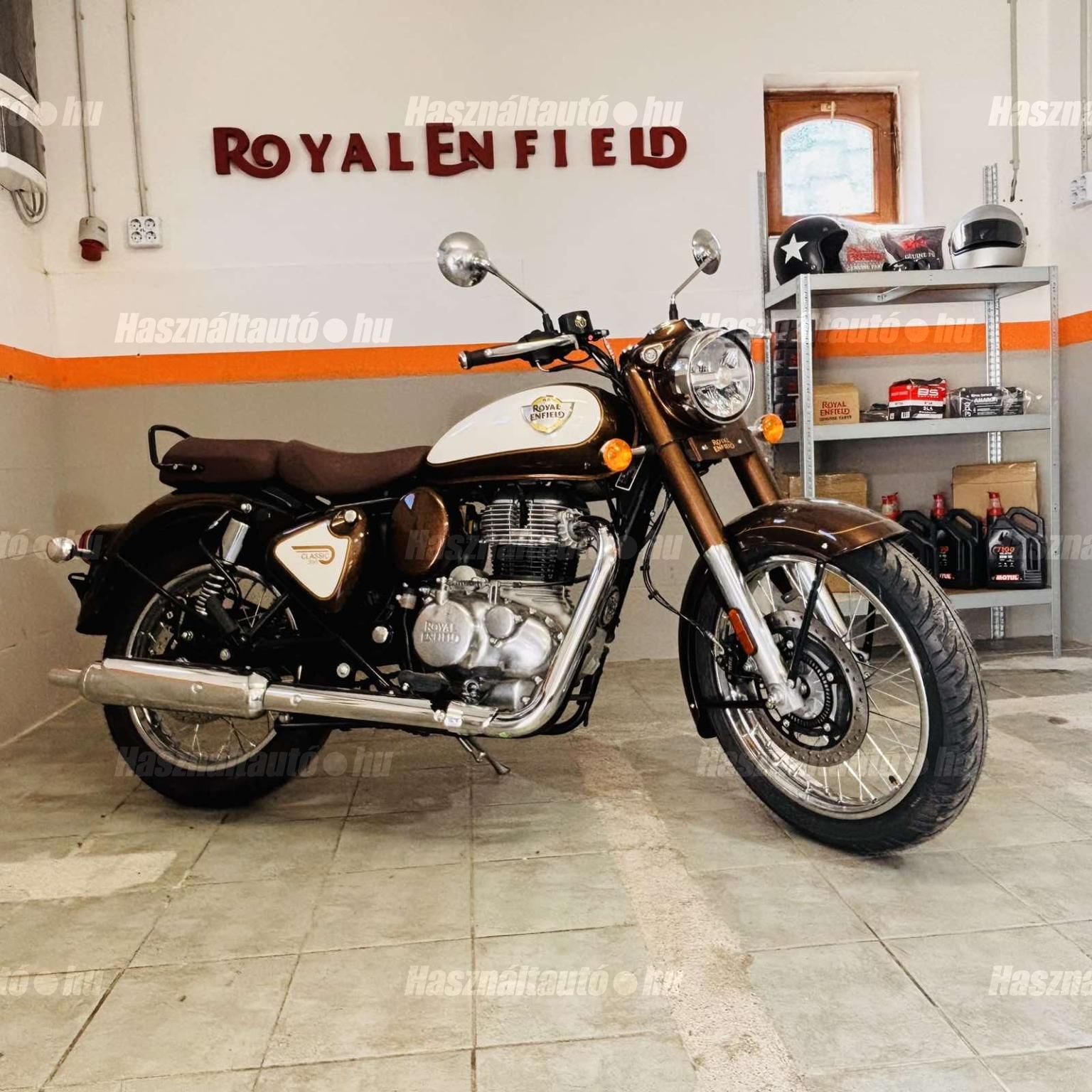 ROYAL ENFIELD CLASSIC 2026/1 - 1