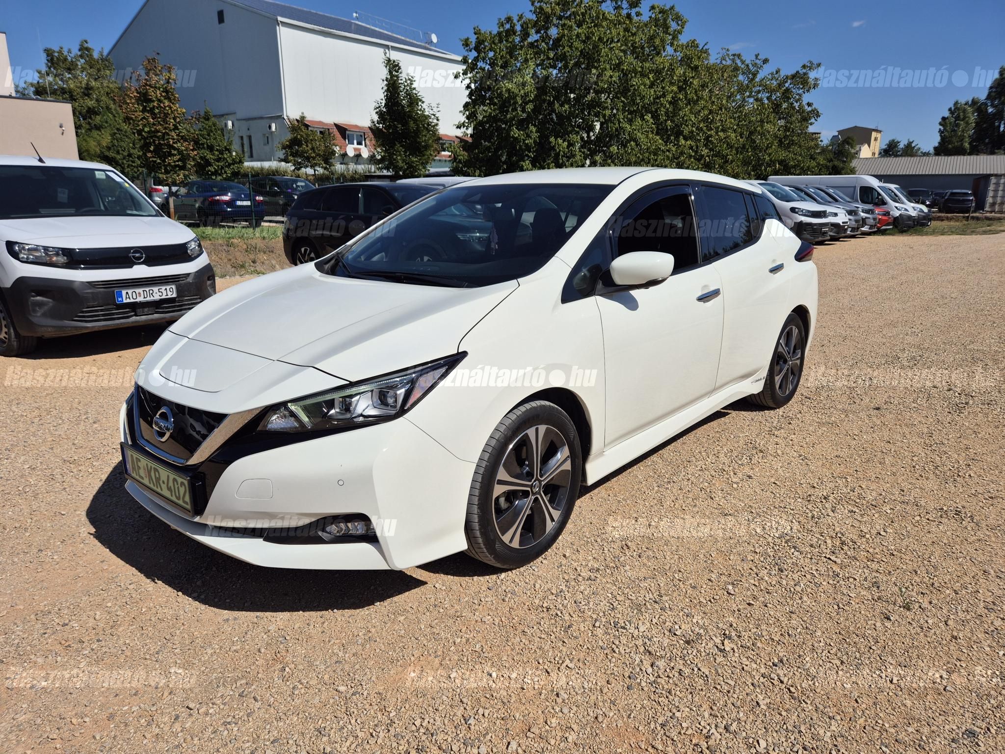 NISSAN LEAF 2021/8 - 1