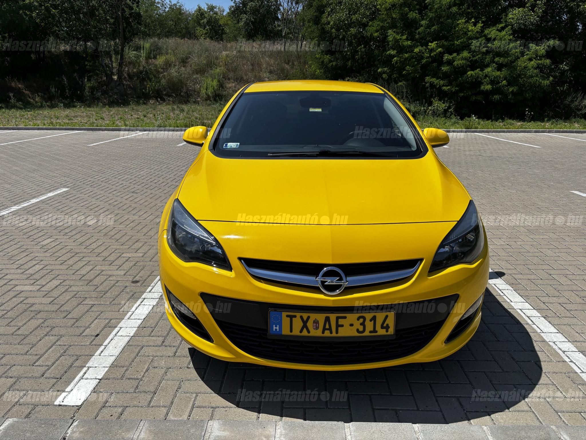 OPEL ASTRA J 2019/5 - 1