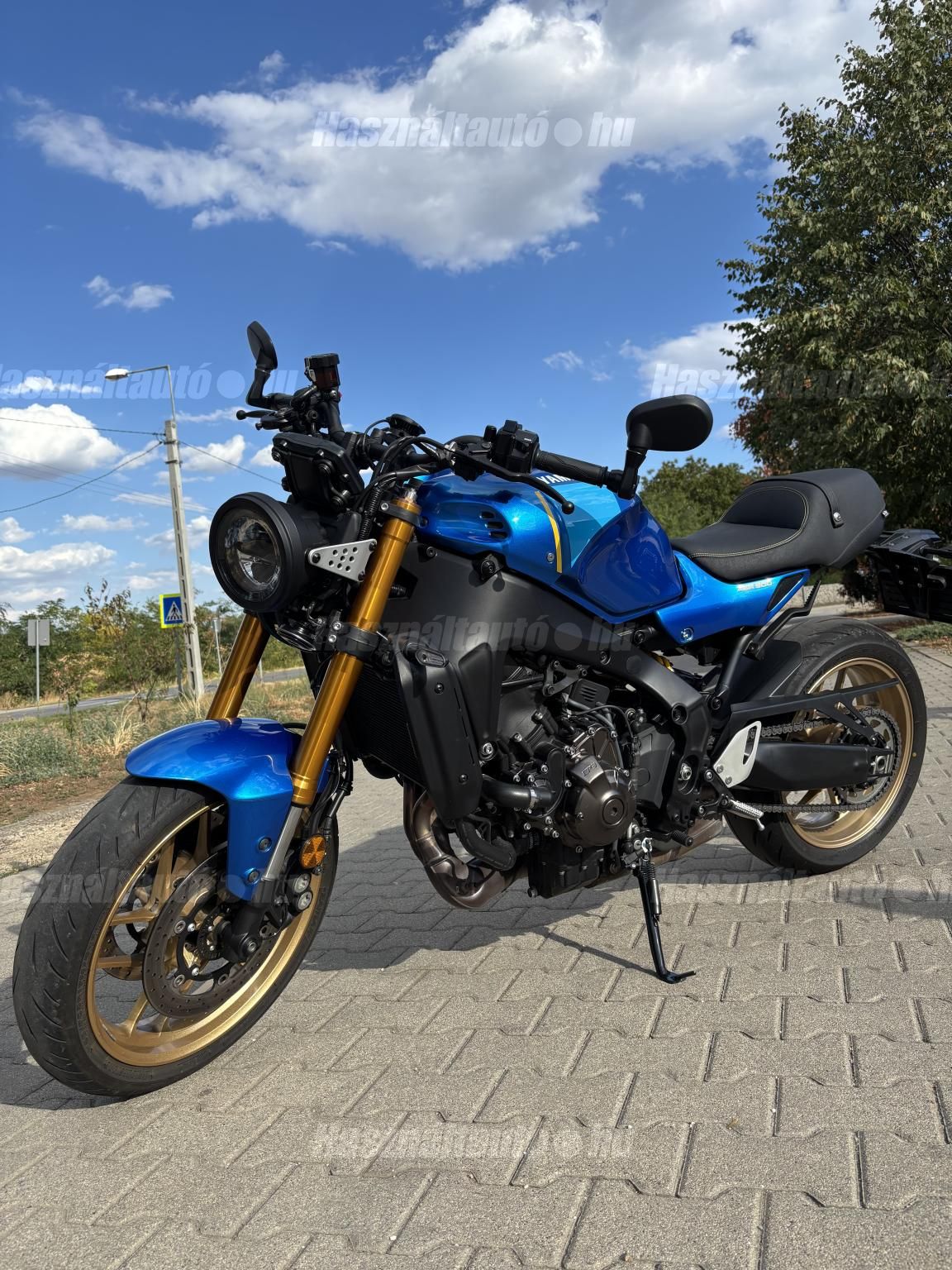 YAMAHA XSR 900 2024/9 - 1