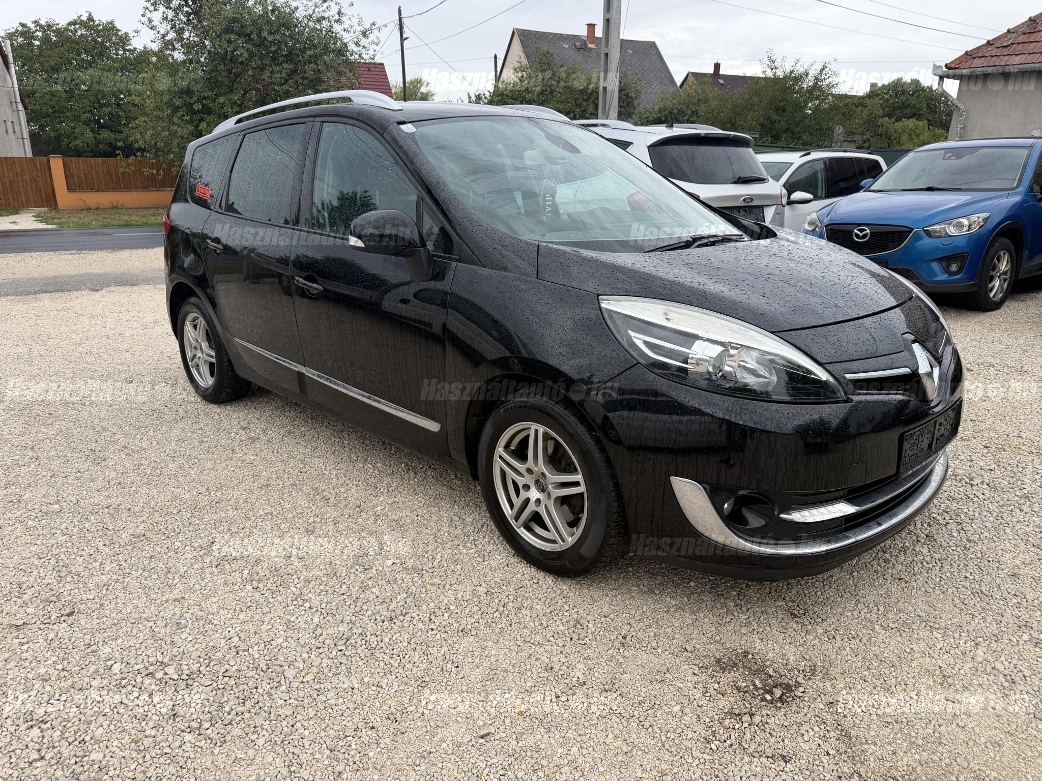RENAULT SCENIC 2013/7 - 1