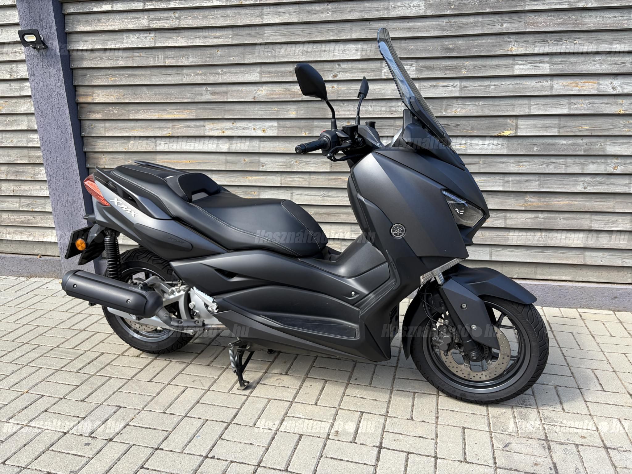 YAMAHA X-MAX 125 2020/3 - 1