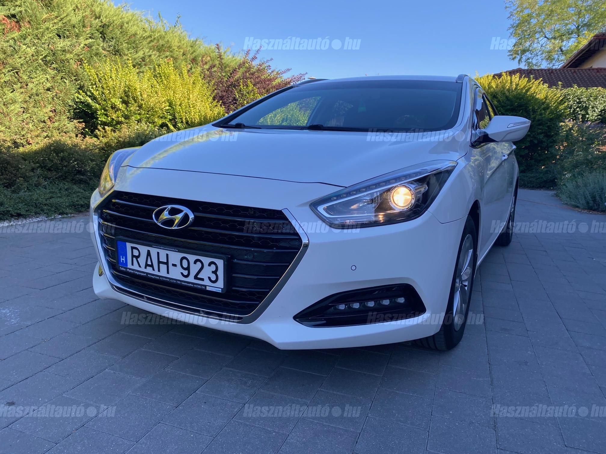 HYUNDAI I40 2017/8 - 1