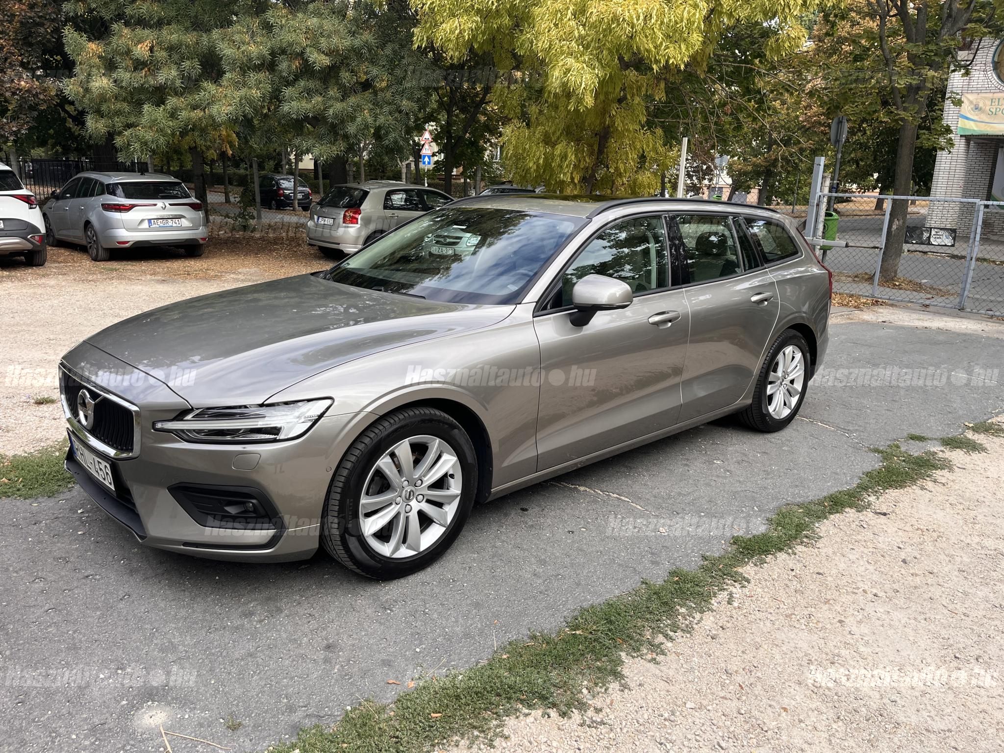 VOLVO V60 2019/3 - 1