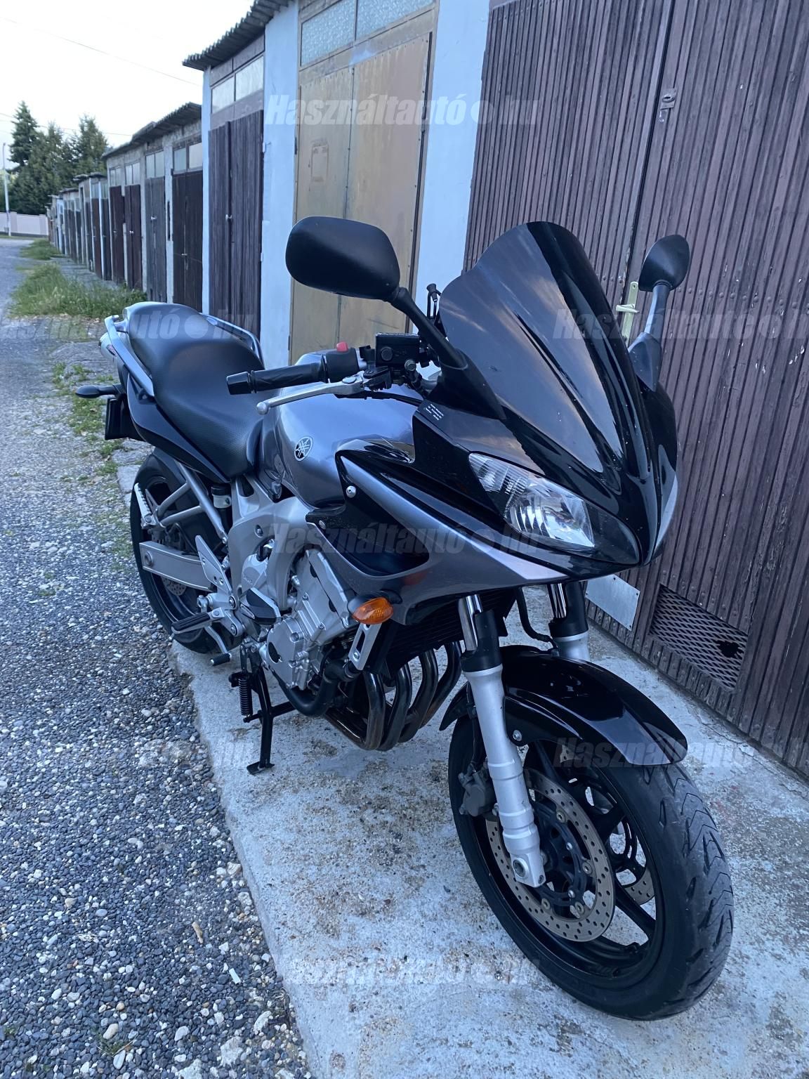 YAMAHA FZ6-S (FAZER) 2009/10 - 1