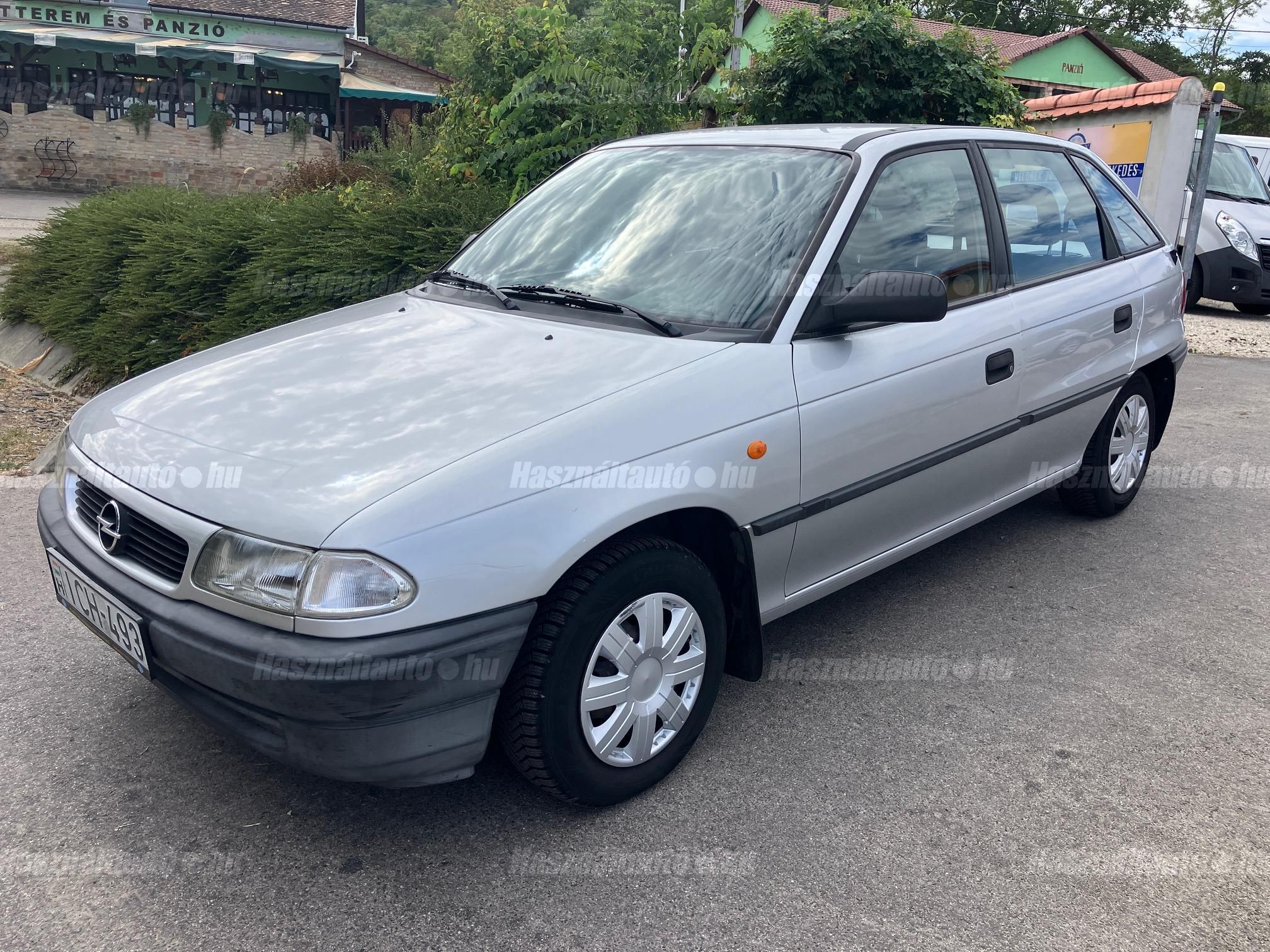 OPEL ASTRA F 2002/6 - 1