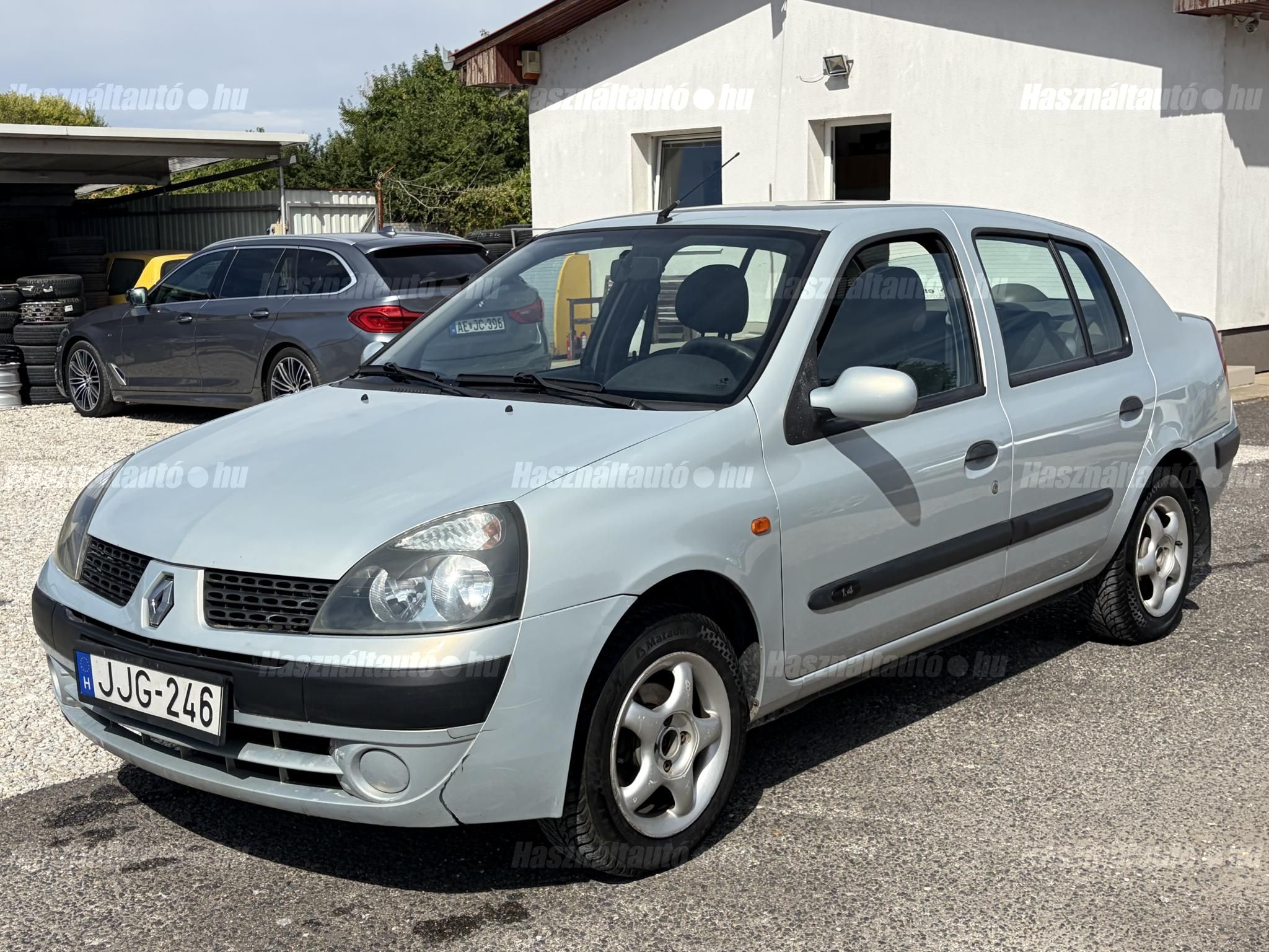 RENAULT THALIA 2004/9 - 1
