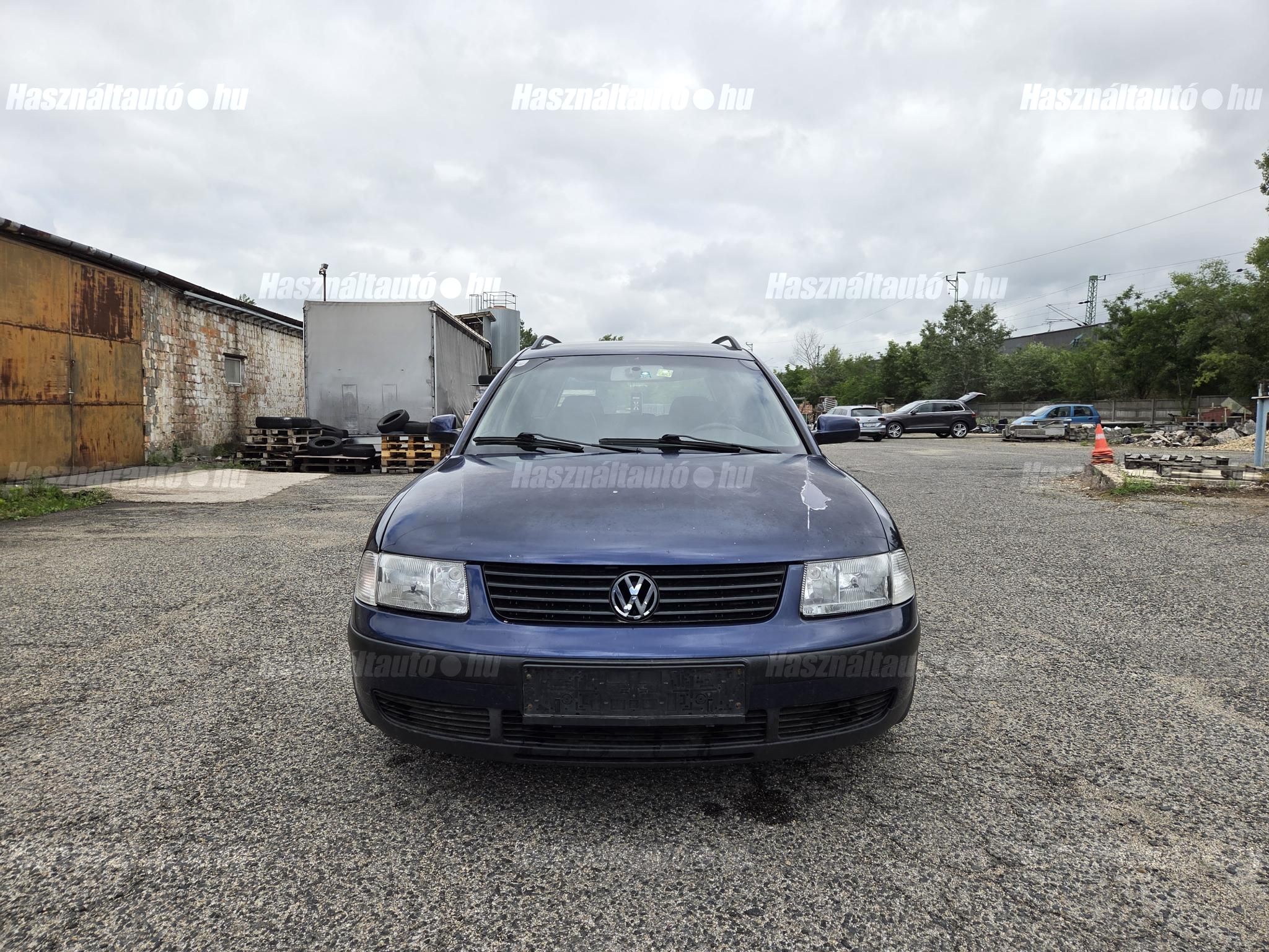 VOLKSWAGEN PASSAT V 2000 - 1