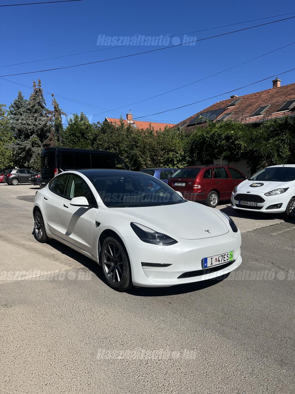 TESLA MODEL 3 2023/6 - 1