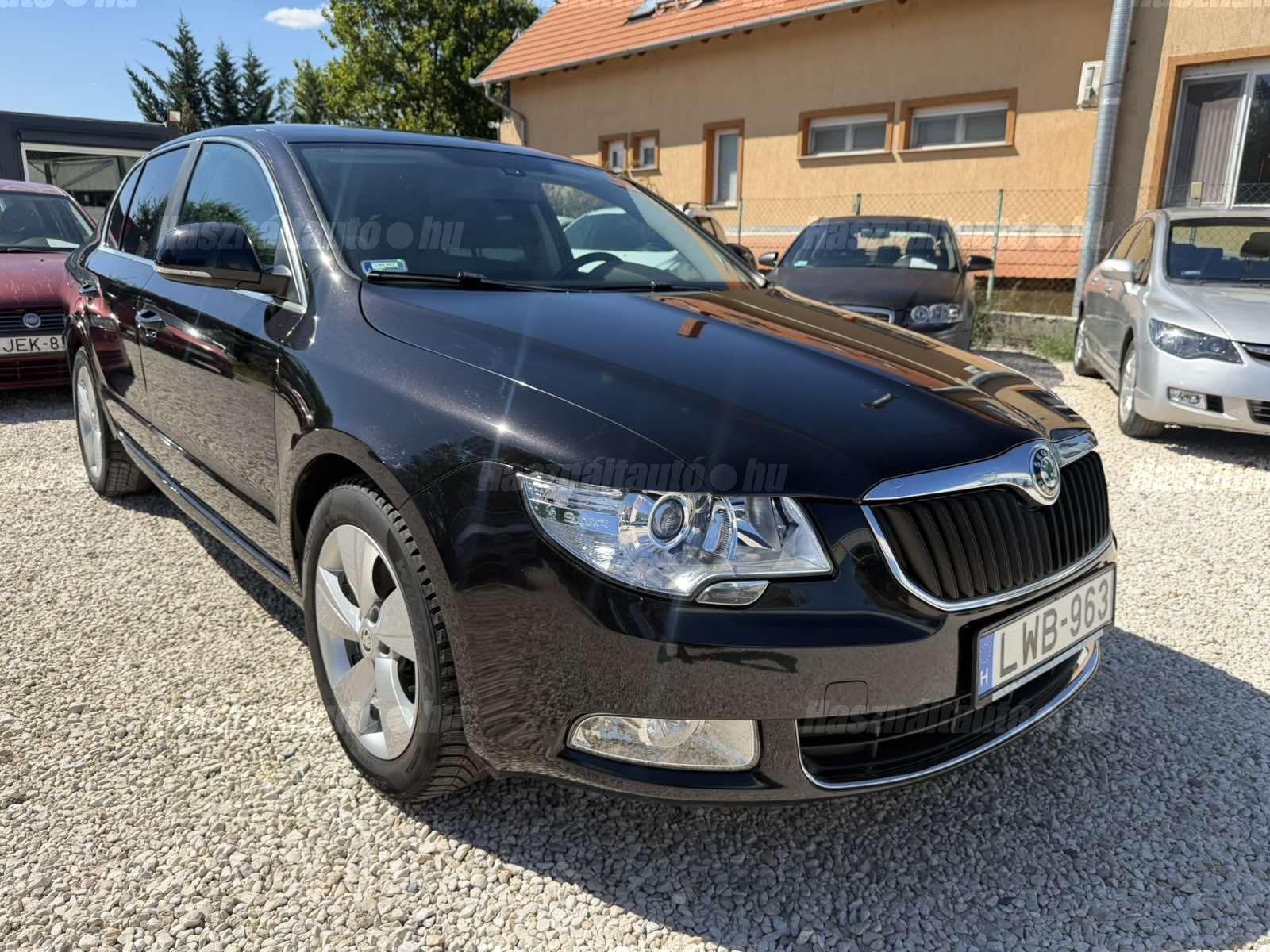 SKODA SUPERB 2011/5 - 1
