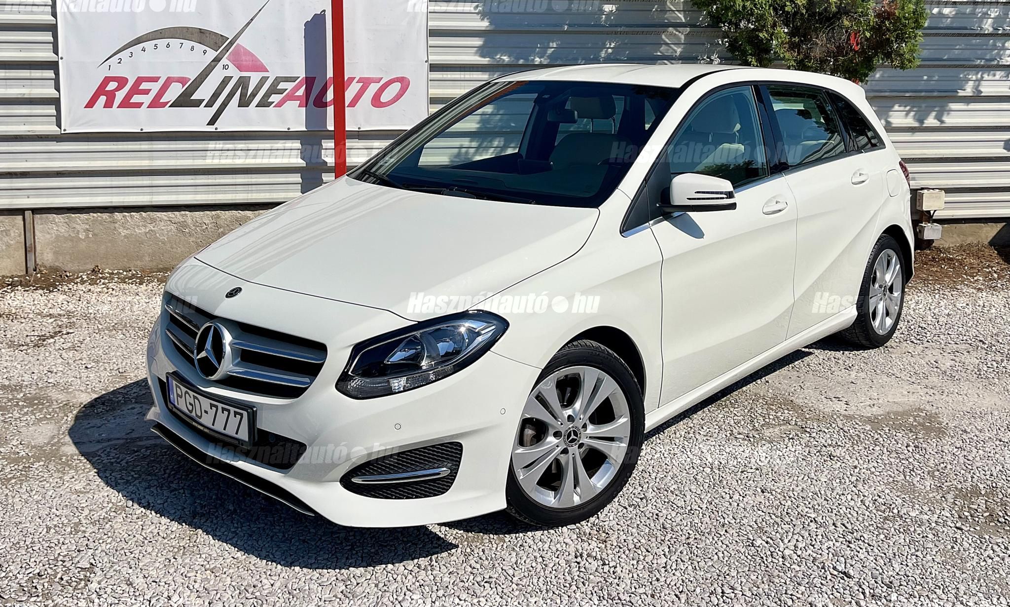 MERCEDES-BENZ B 180 2017/8 - 1