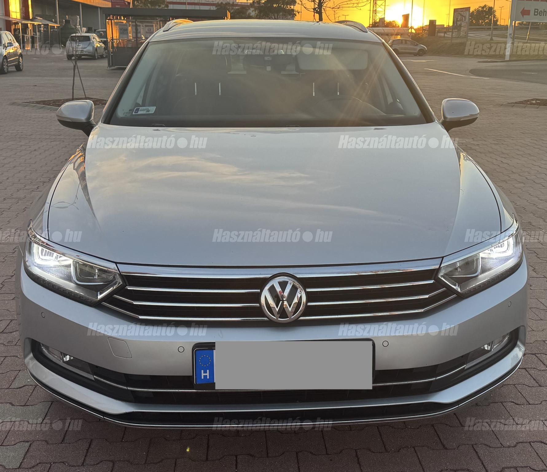 VOLKSWAGEN PASSAT 2017 - 1