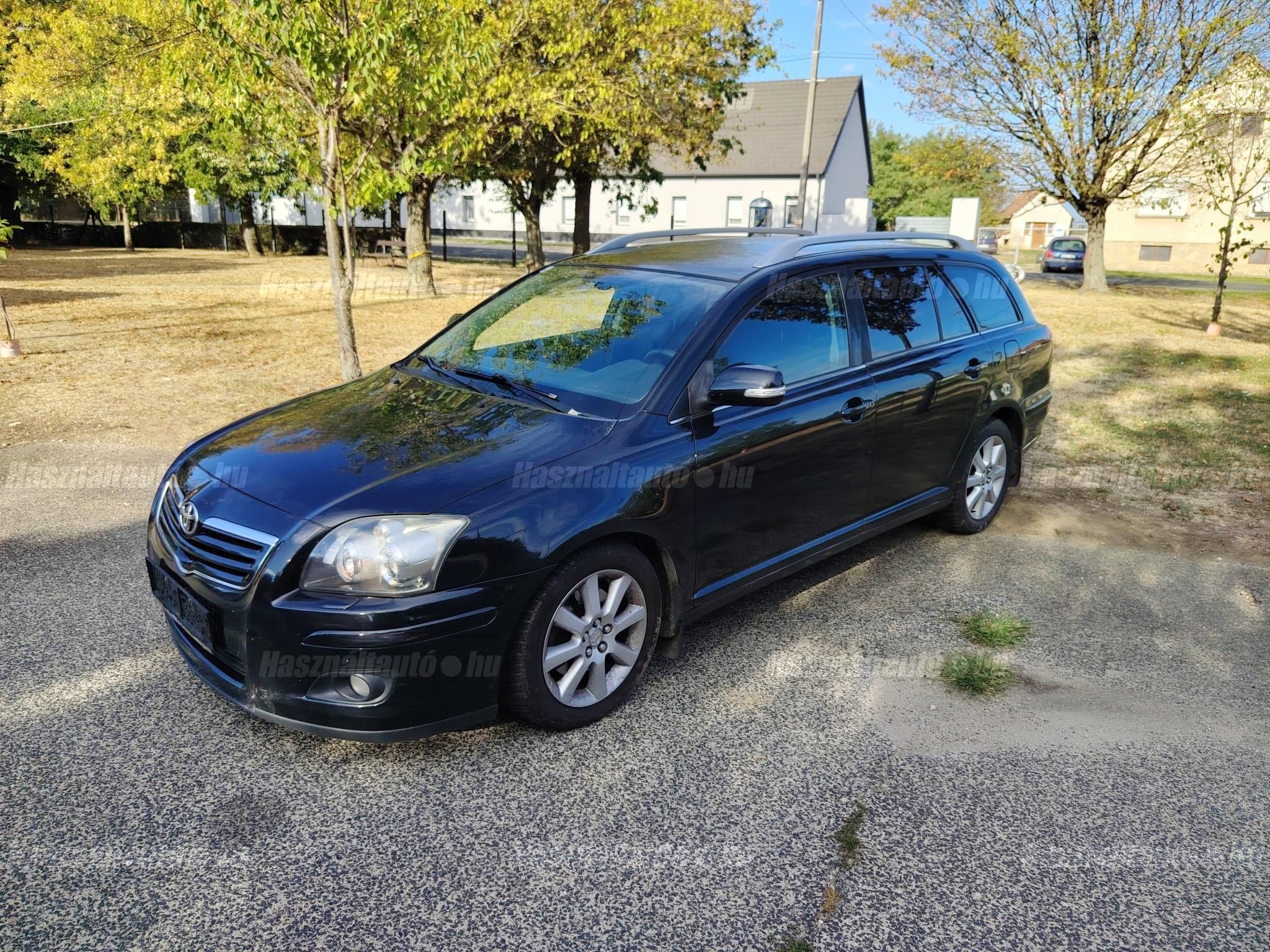 TOYOTA AVENSIS 2008/6 - 1