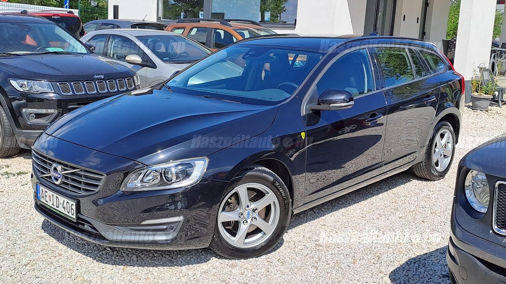 VOLVO V60 2014/8 - 1