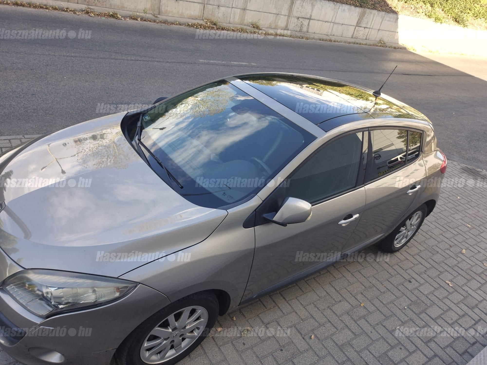 RENAULT MEGANE 2008/7 - 1