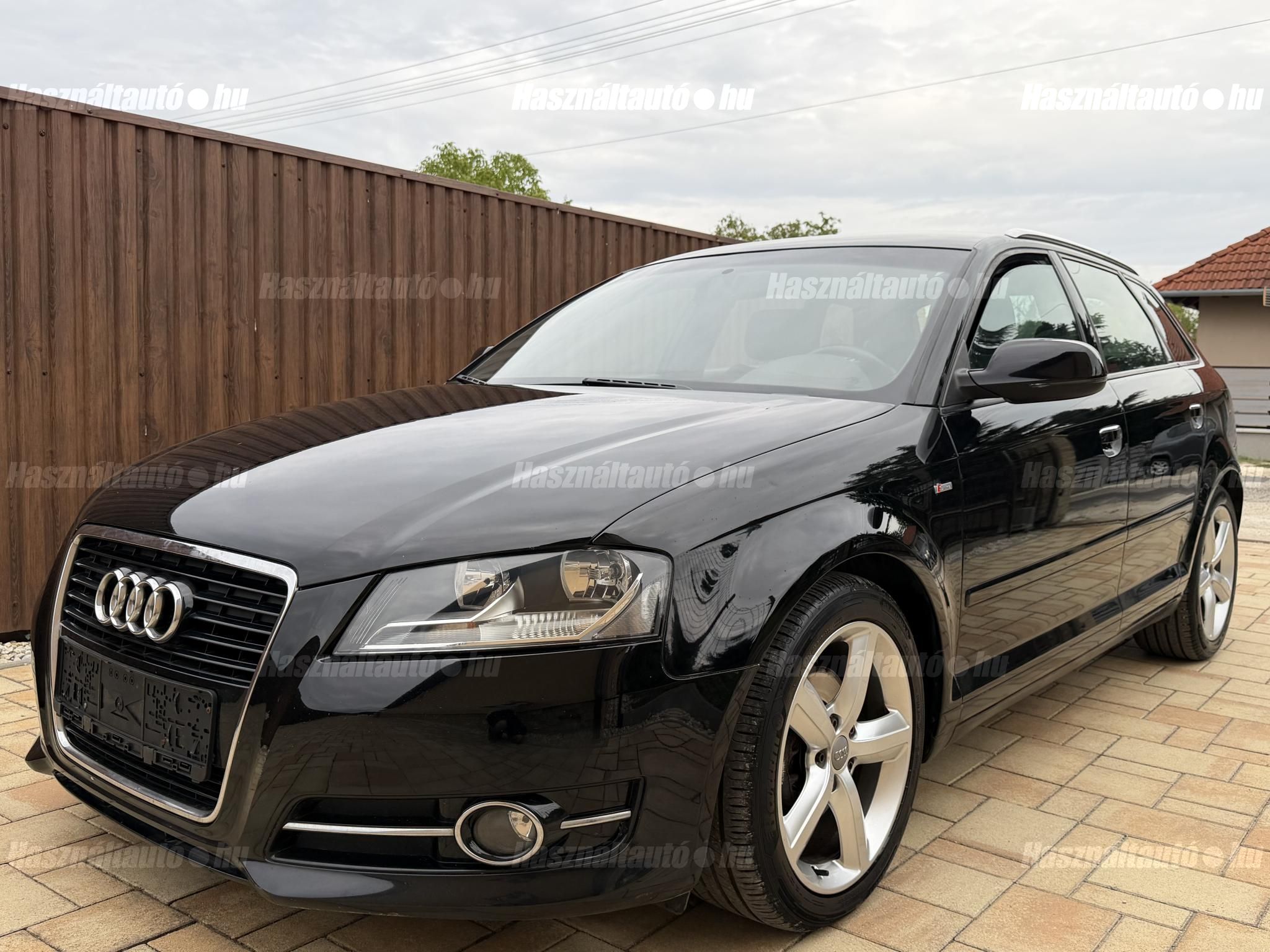 AUDI A3 2010/8 - 1