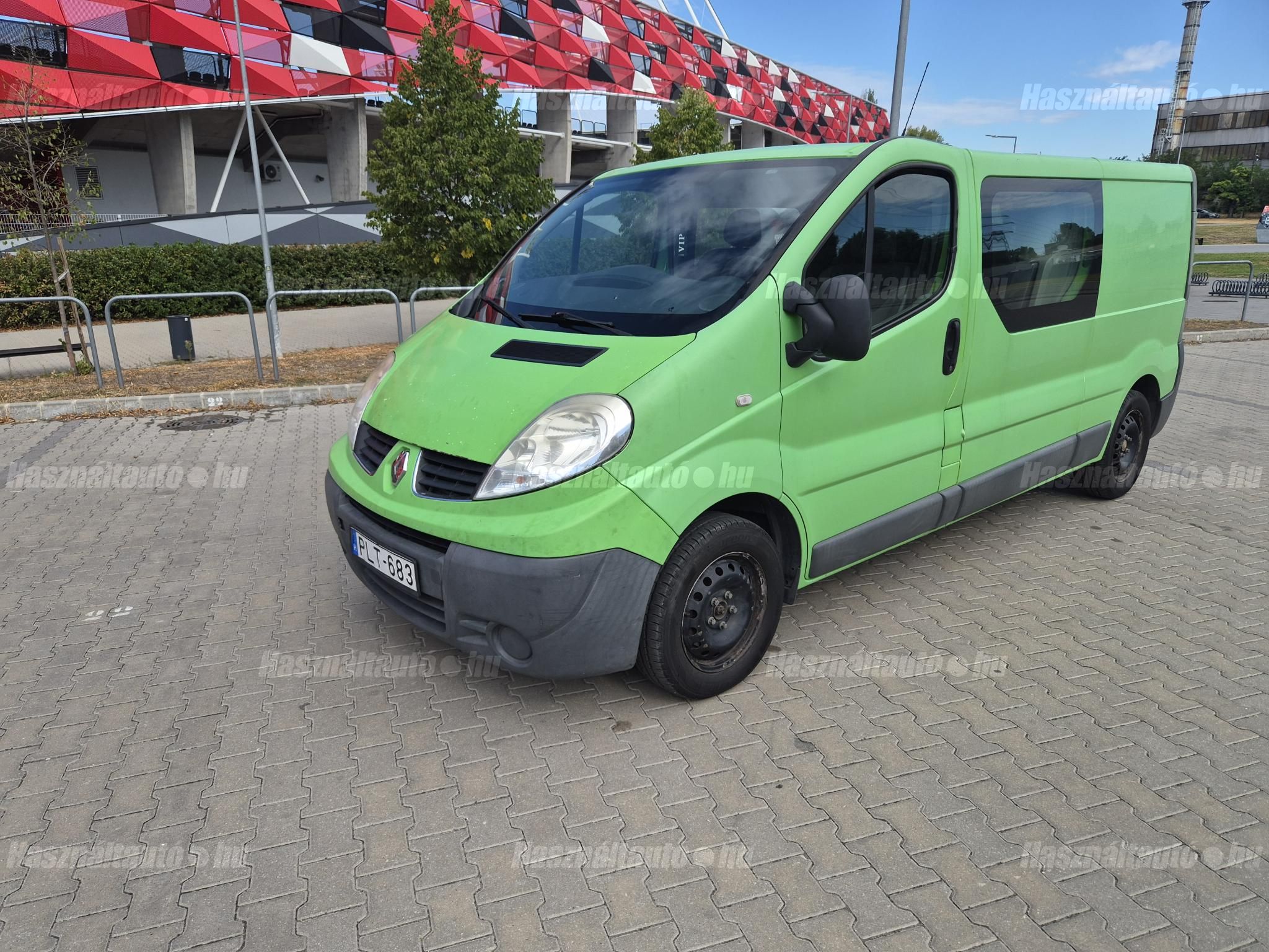 RENAULT TRAFIC 2011 - 1