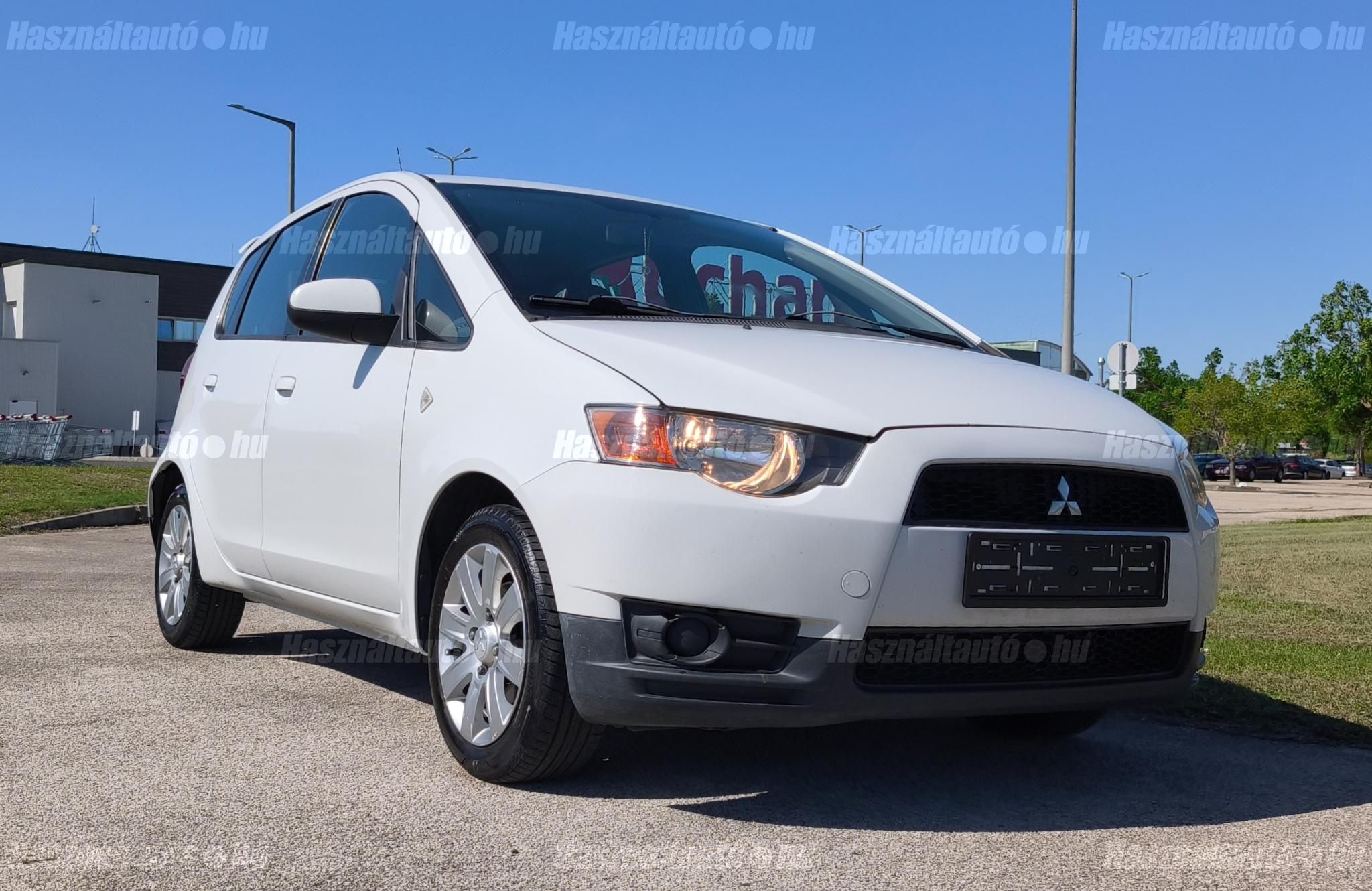 MITSUBISHI COLT 2011/12 - 1