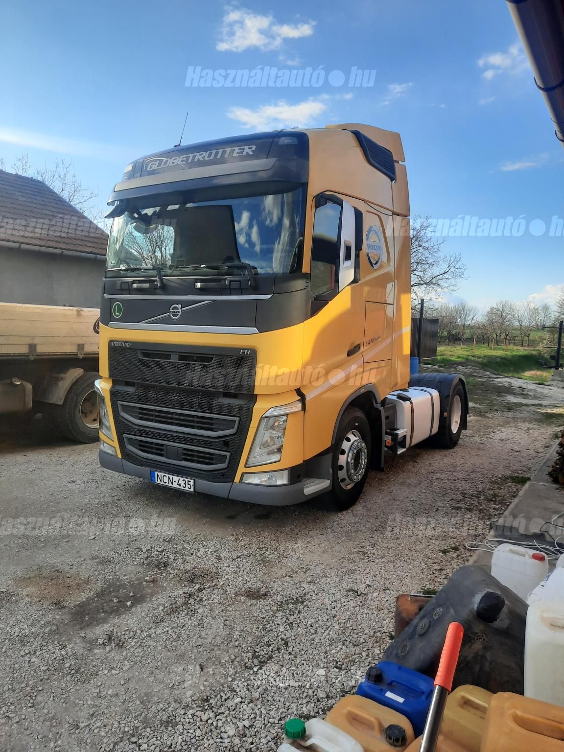 VOLVO 2015/4 - 1
