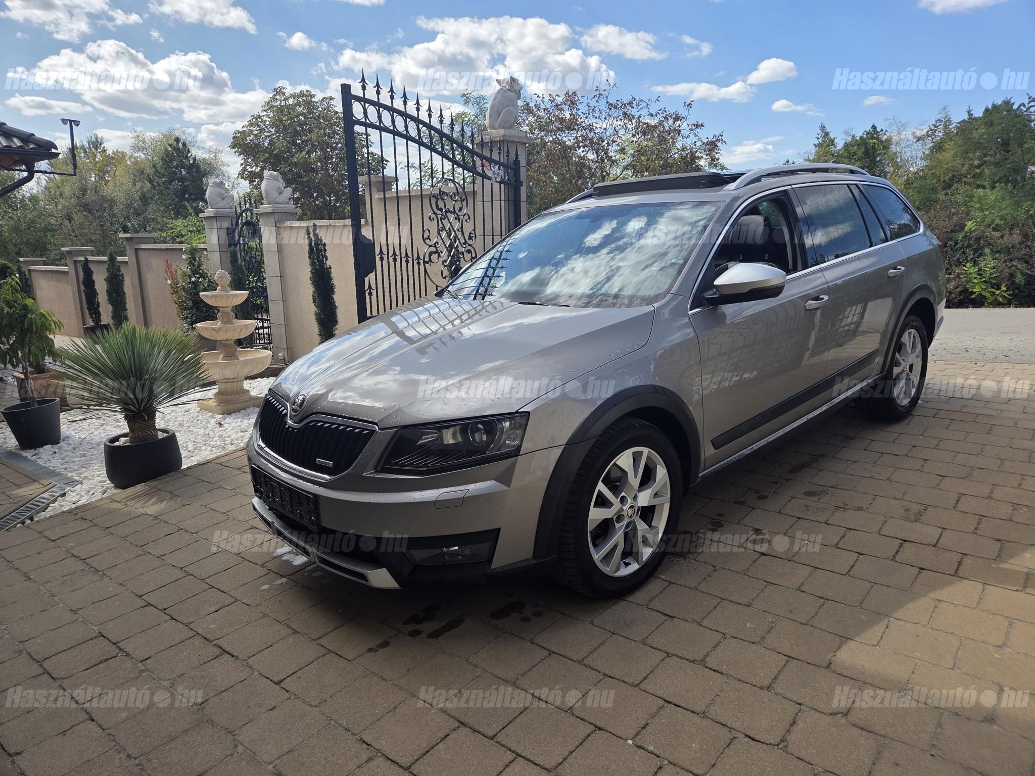 SKODA OCTAVIA 2014/10 - 1