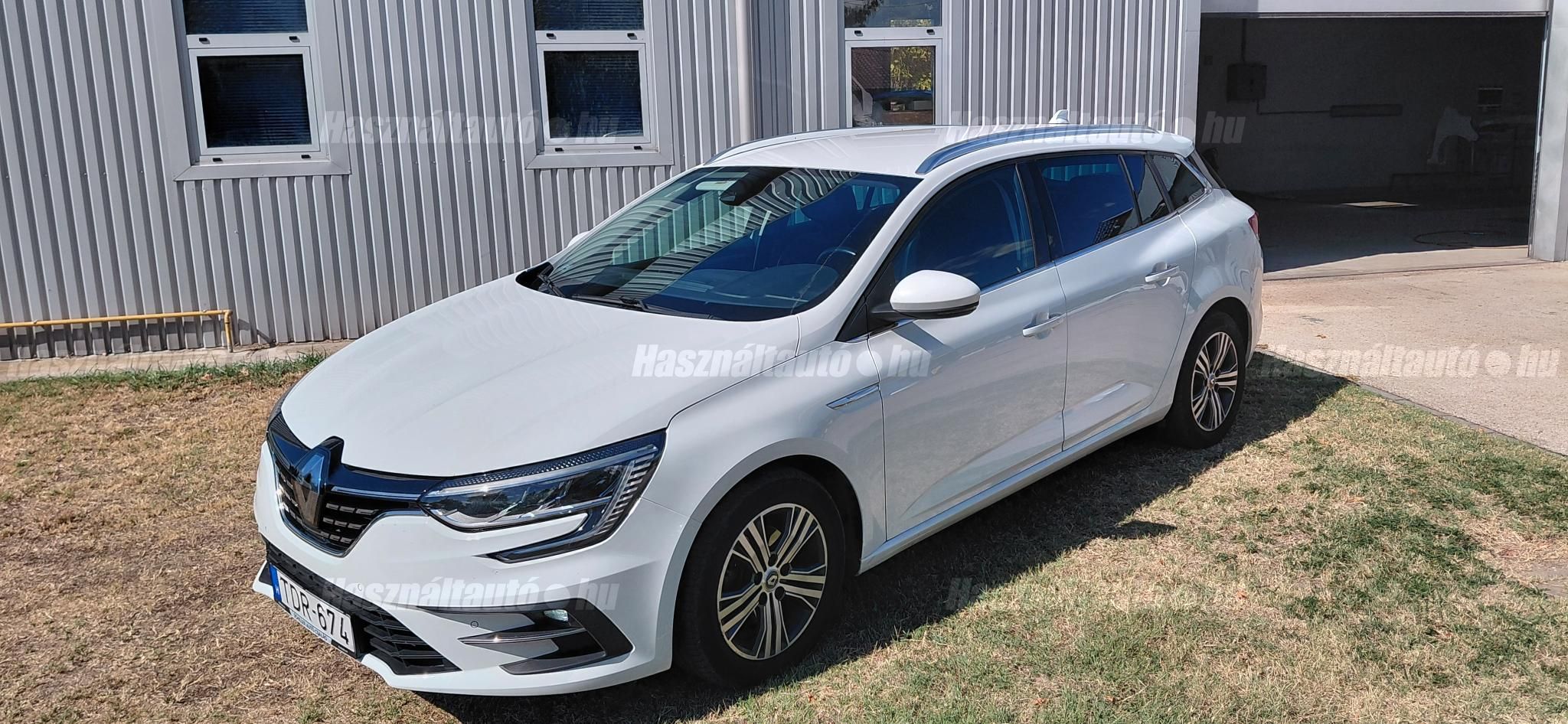 RENAULT MEGANE 2022/3 - 1