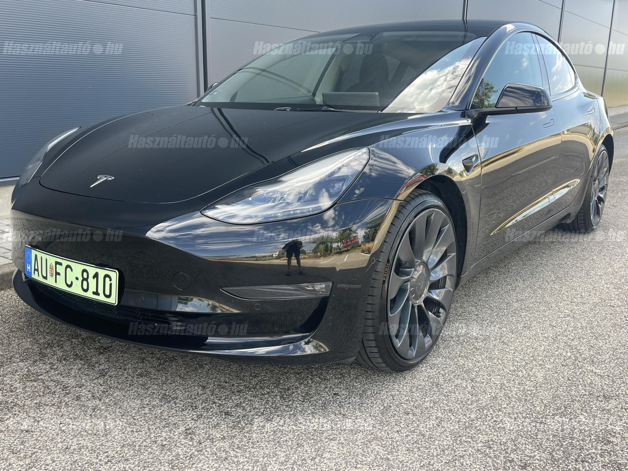 TESLA MODEL 3 2022/3 - 1