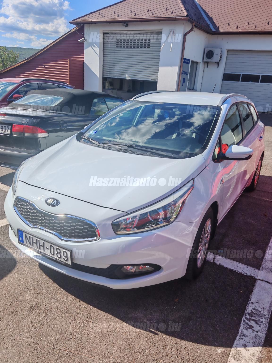 KIA CEE'D 2015/8 - 1