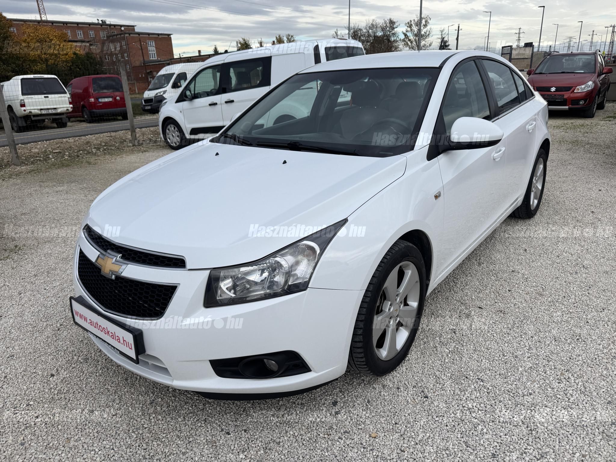 CHEVROLET CRUZE 2010/11 - 1