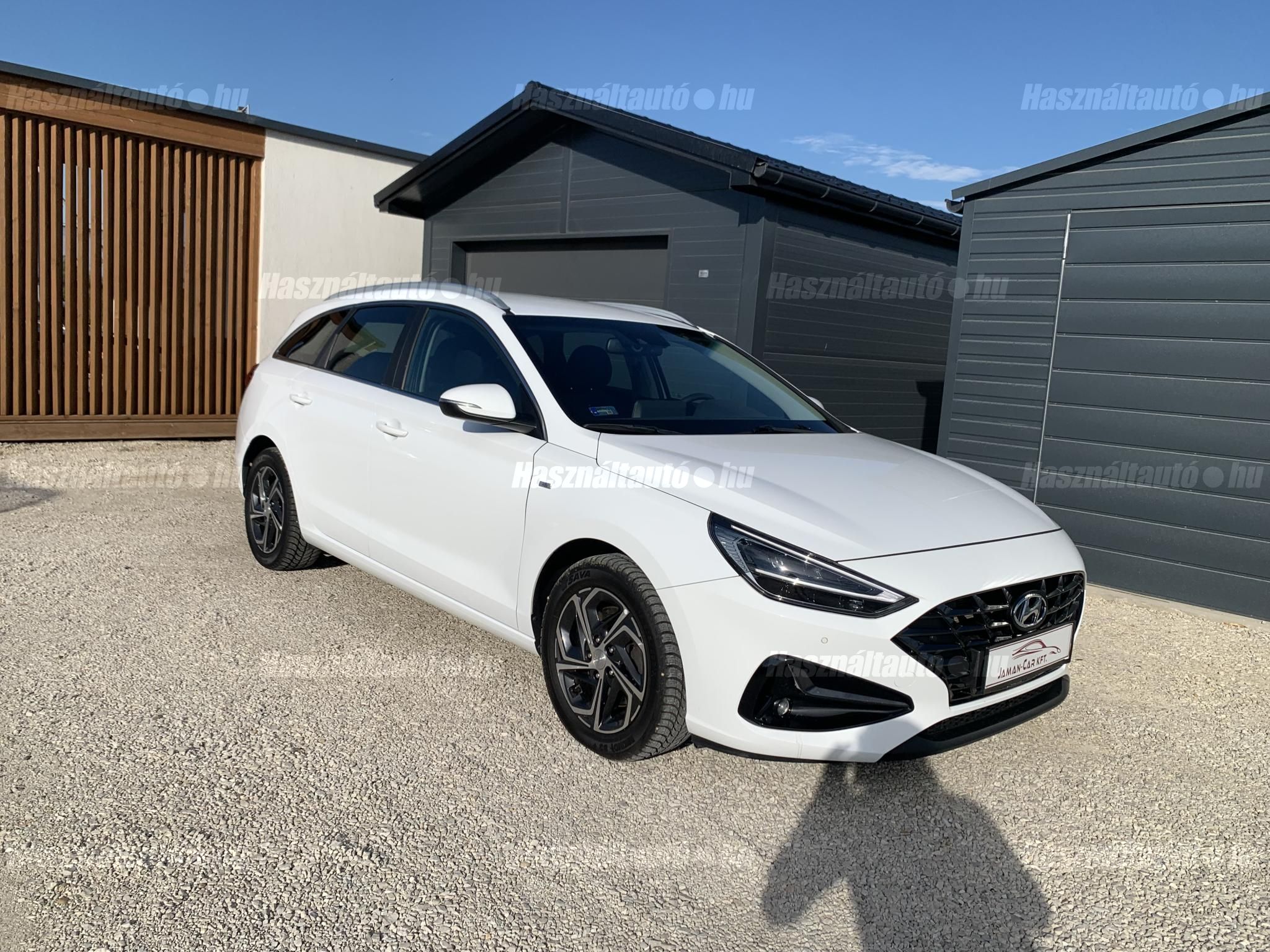 HYUNDAI I30 2021/3 - 1