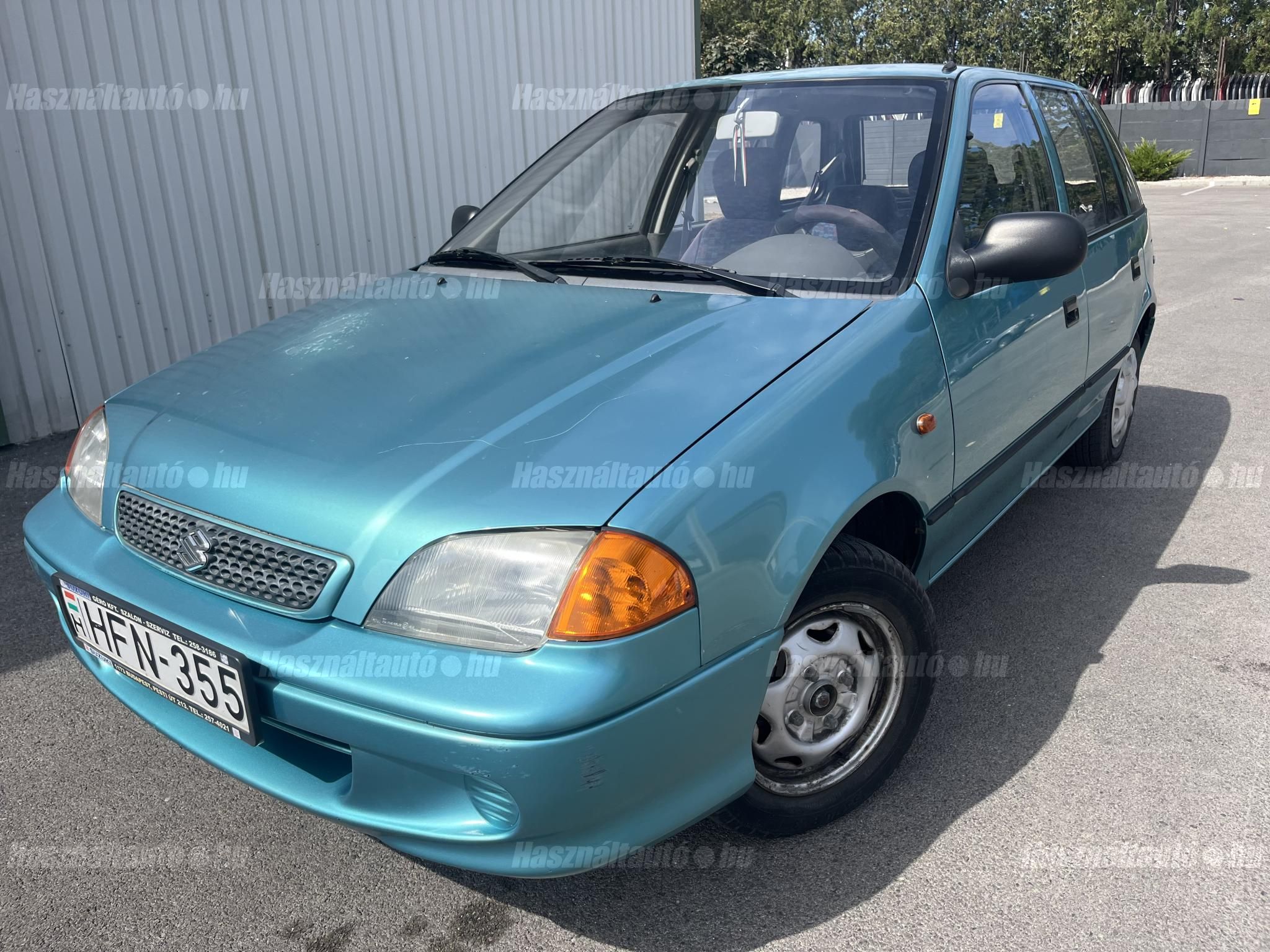 SUZUKI SWIFT 2000/5 - 1