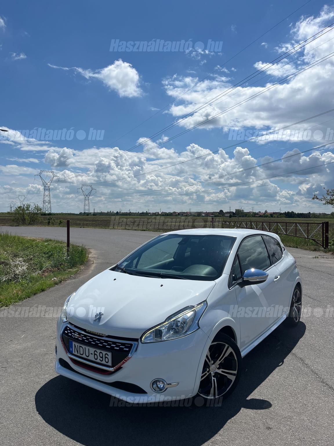 PEUGEOT 208 2015/4 - 1