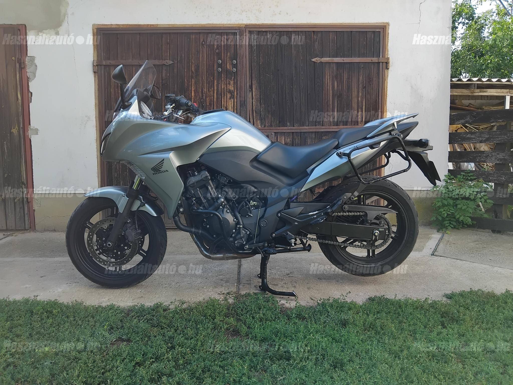 HONDA CBF 1000 2010/4 - 1