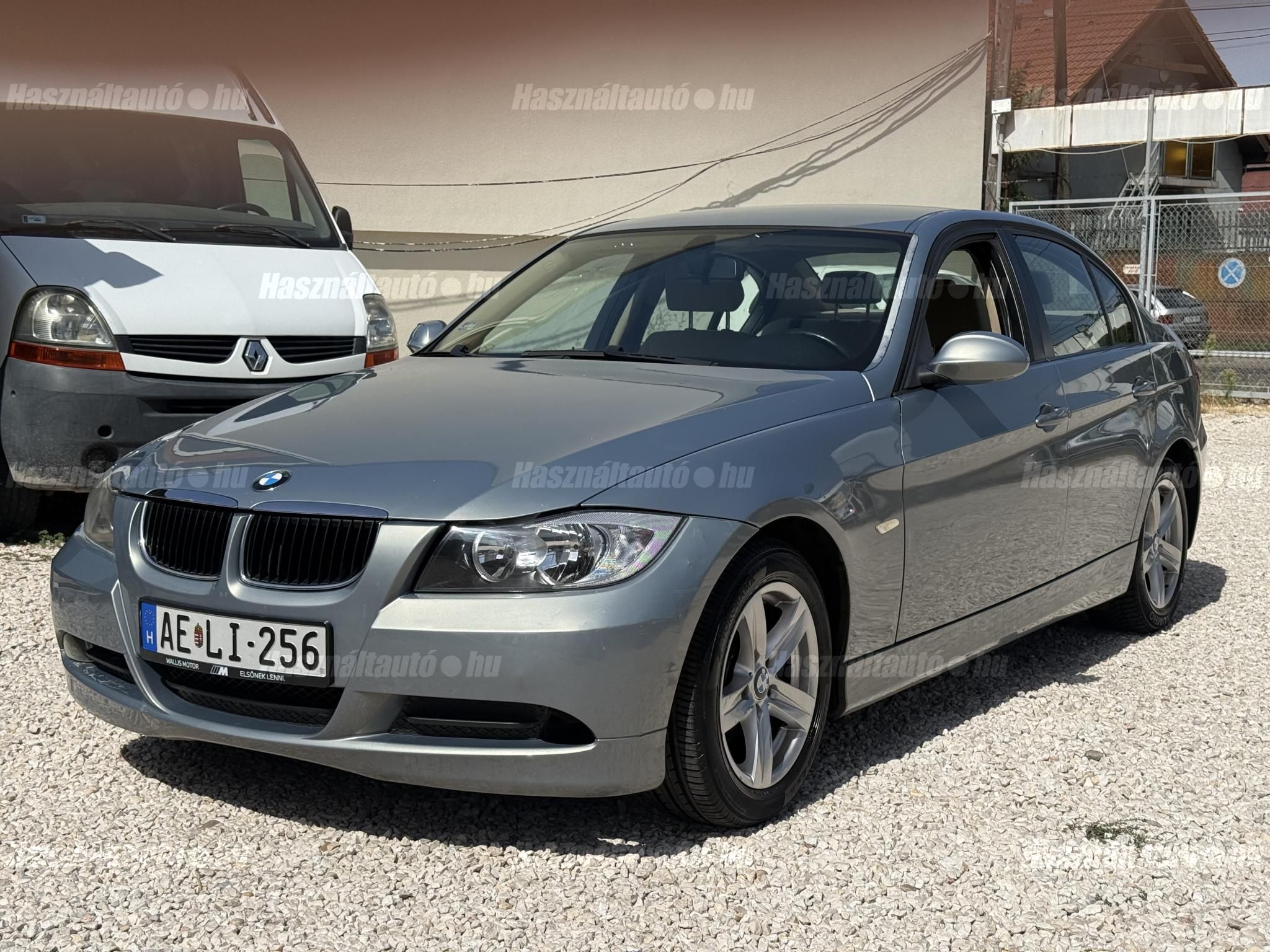 BMW 318 2006/8 - 1