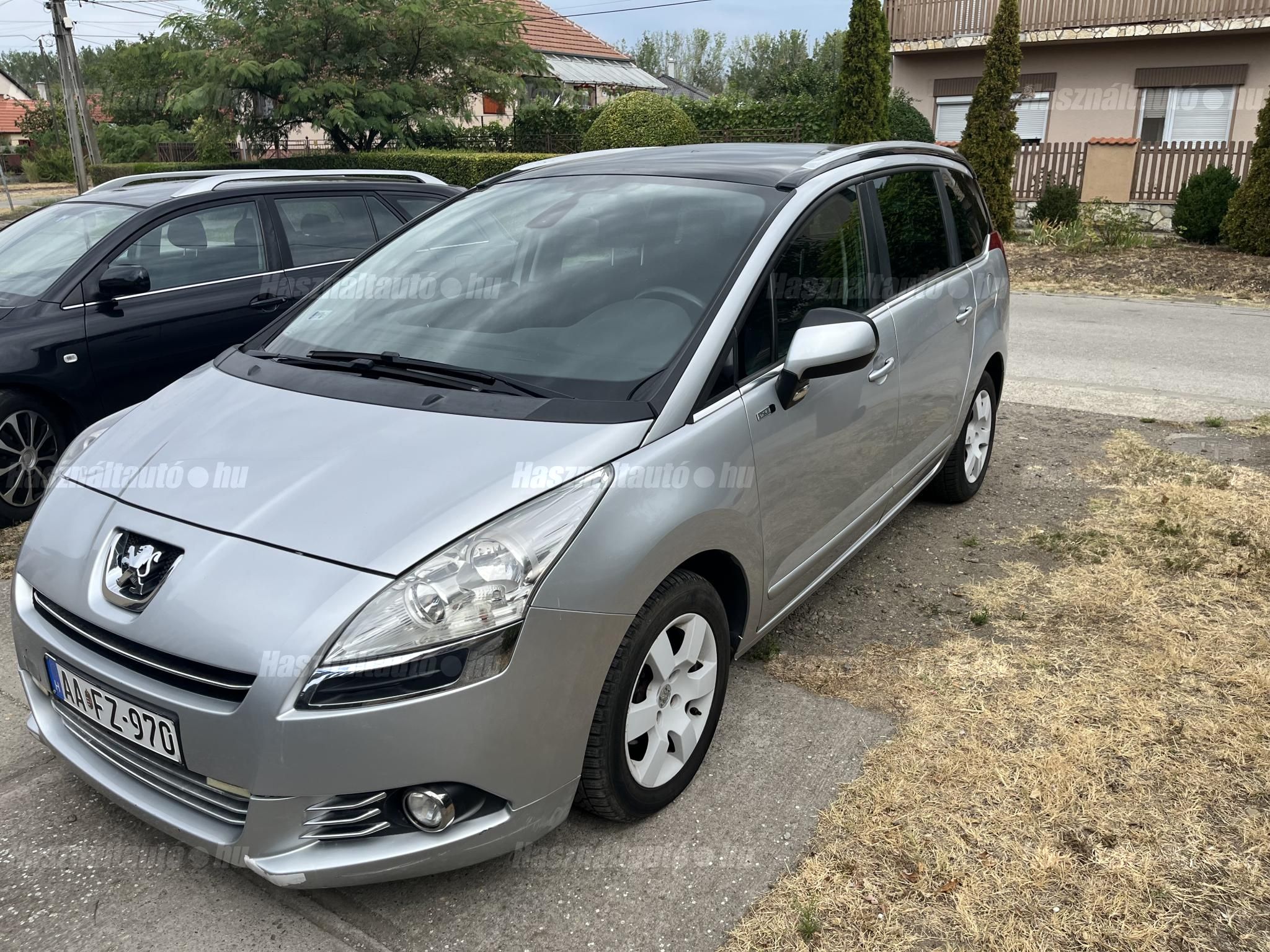 PEUGEOT 5008 2013/10 - 1