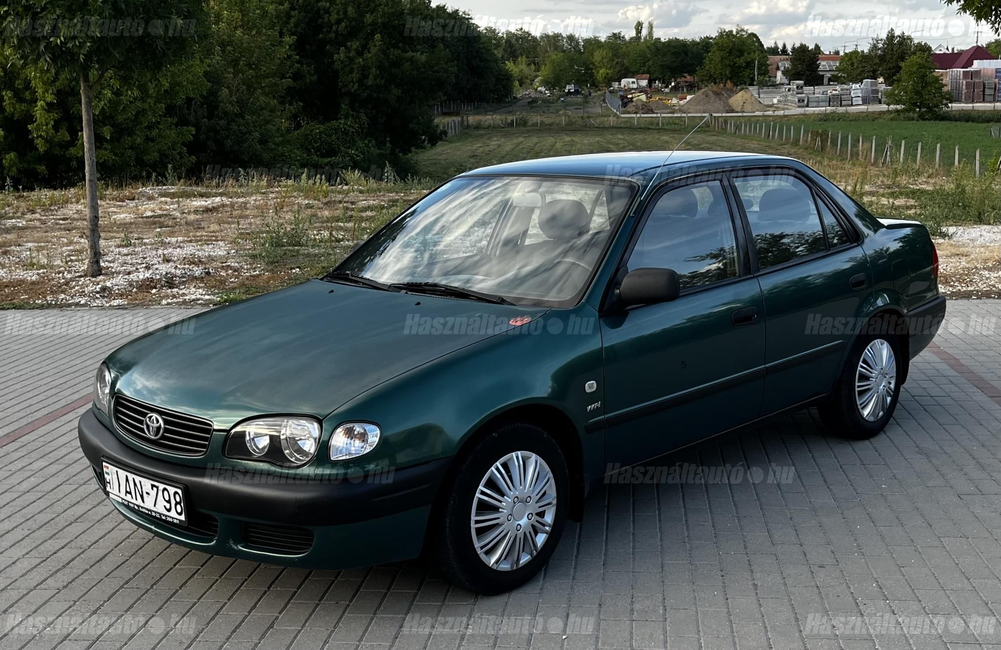 TOYOTA COROLLA 2001/6 - 1