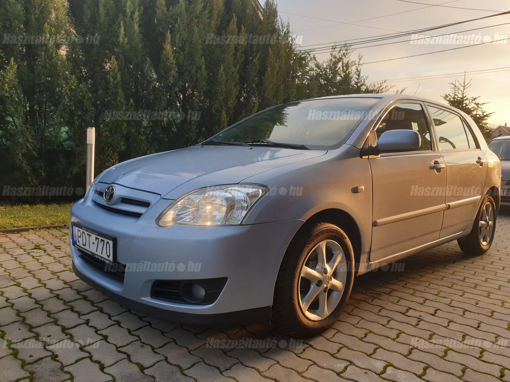 TOYOTA COROLLA 2004/12 - 1