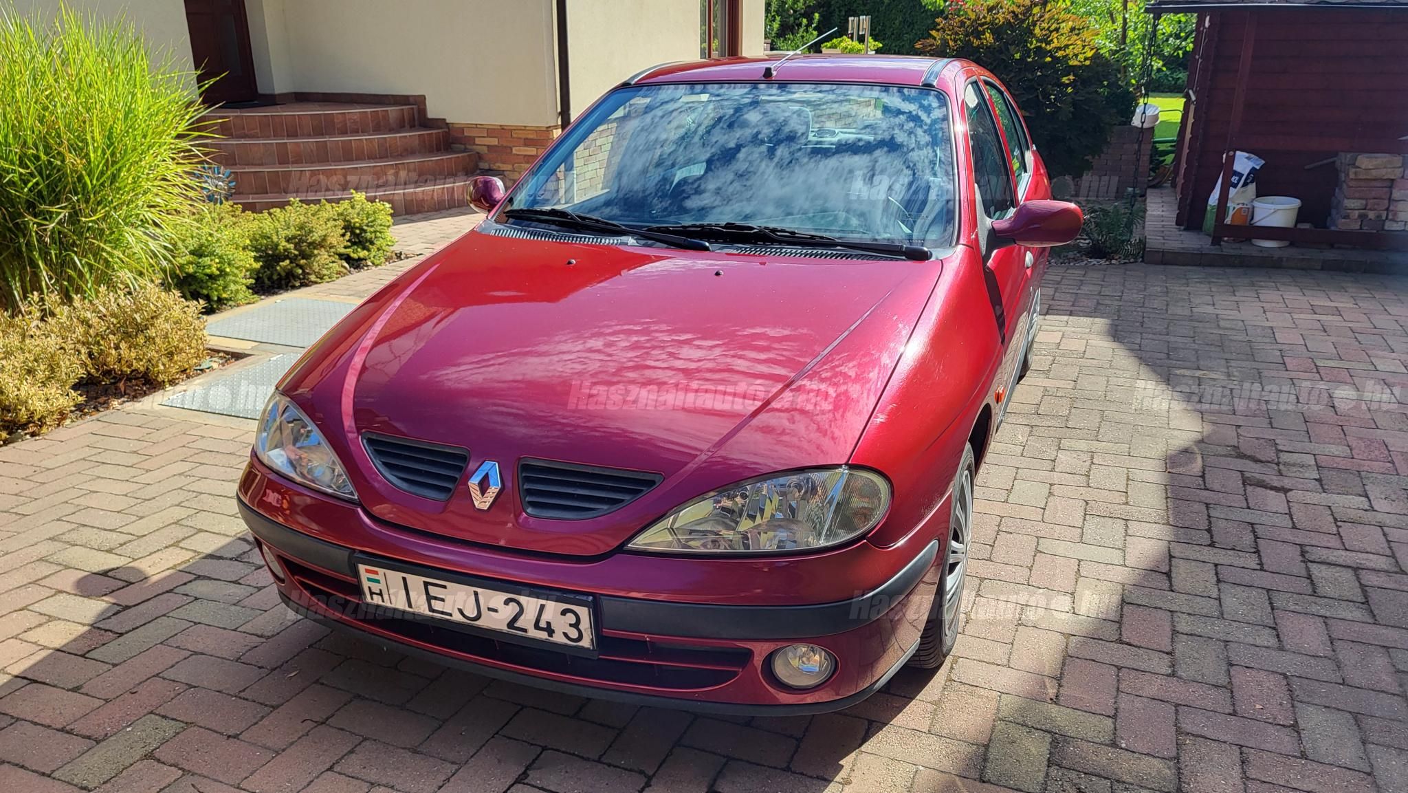 RENAULT MEGANE 2002/9 - 1