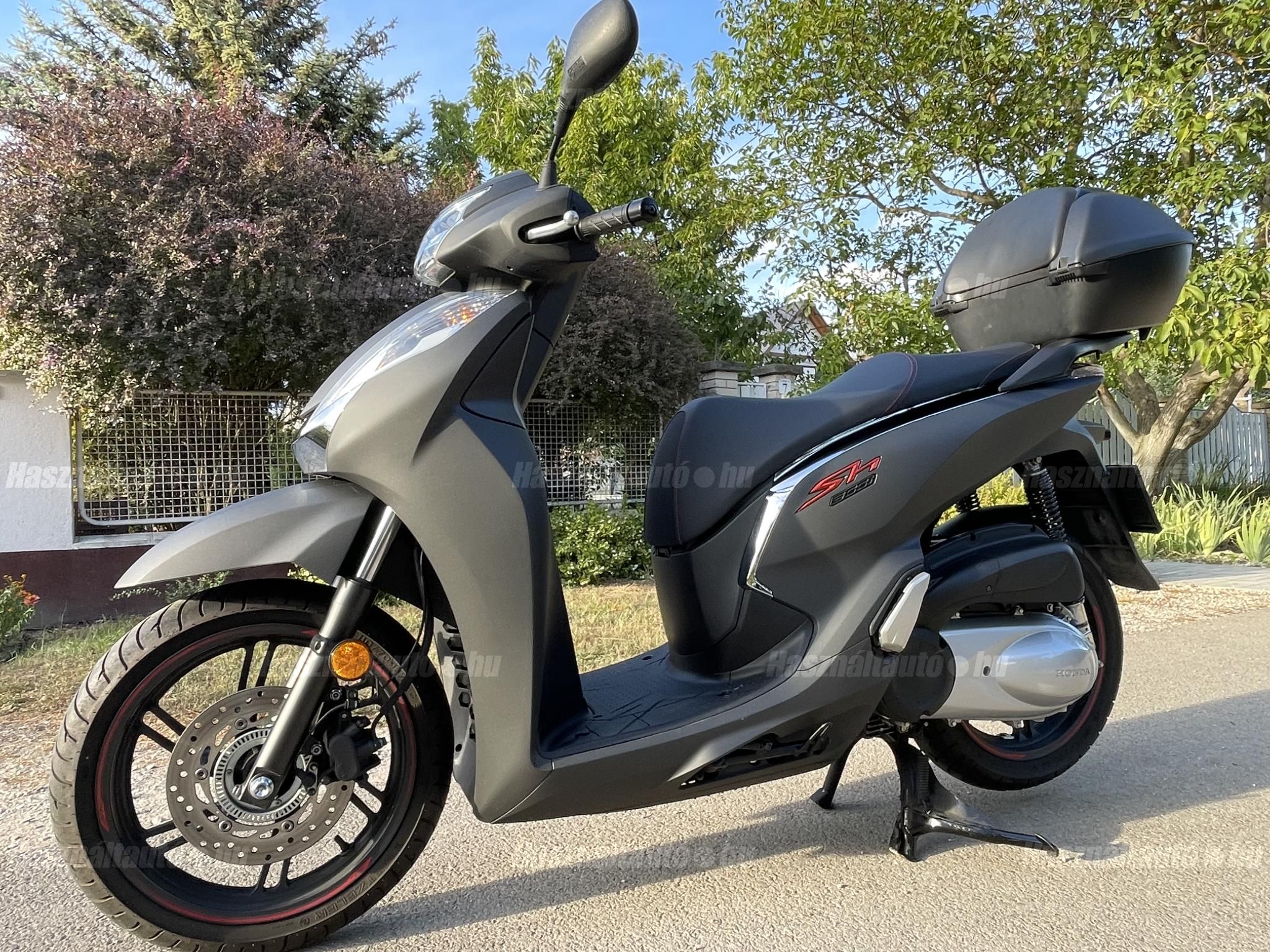 HONDA SH 300 2017/5 - 1