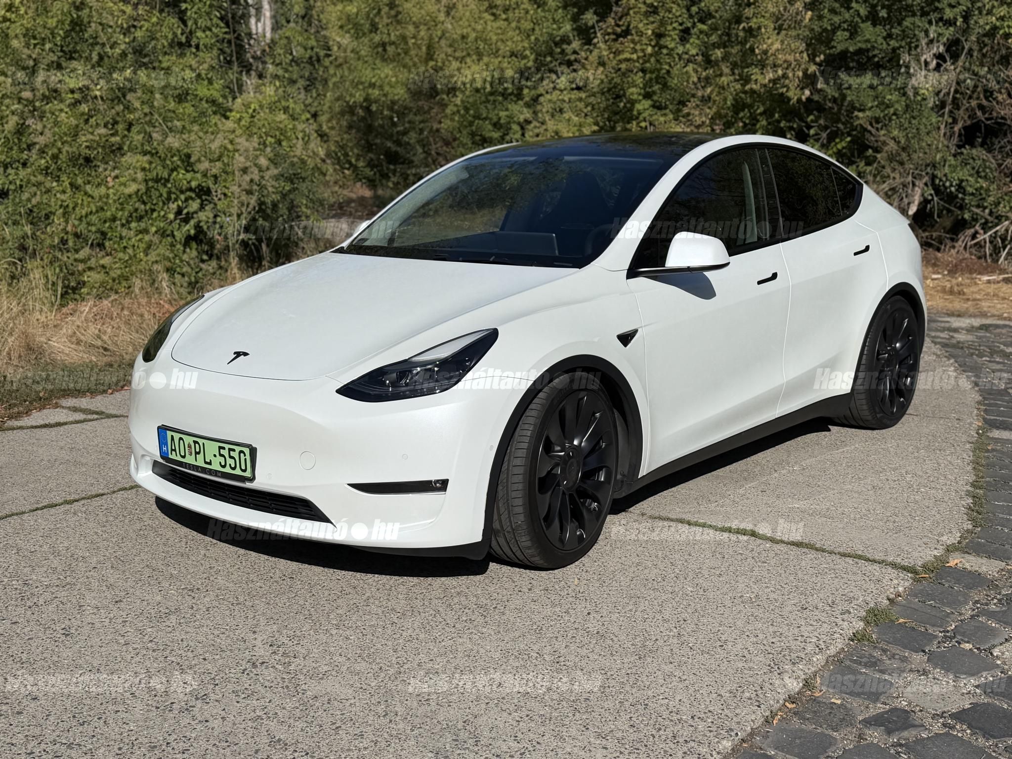 TESLA MODEL Y 2022/7 - 1