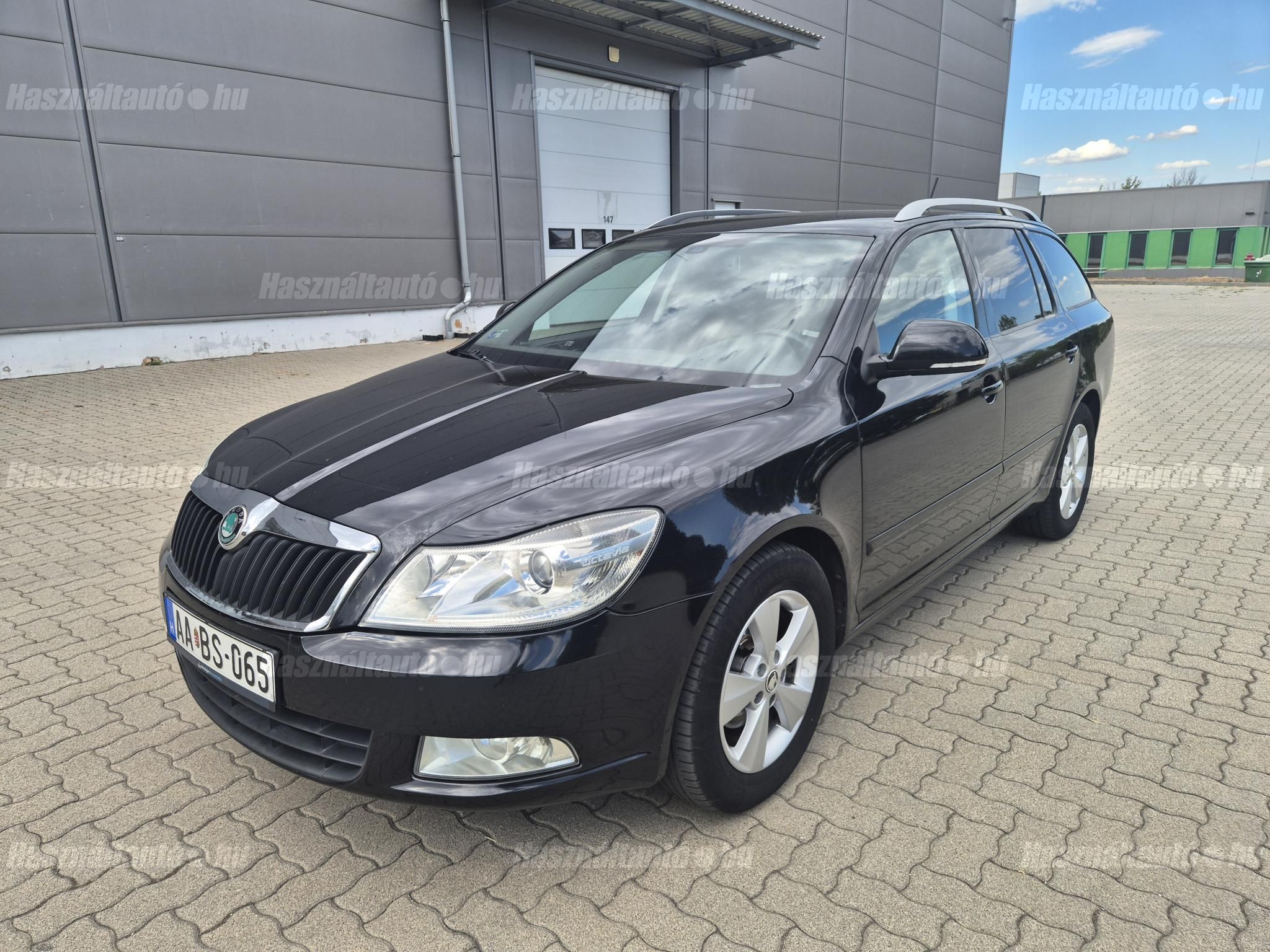 SKODA OCTAVIA 2011/10 - 1