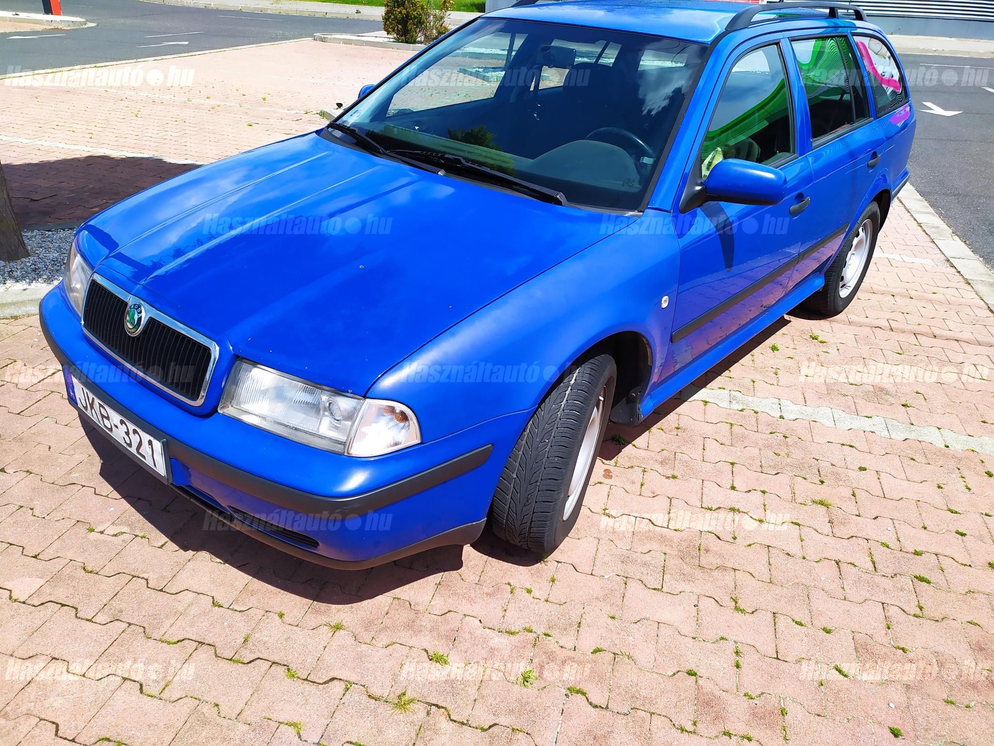 SKODA OCTAVIA 2000/8 - 1