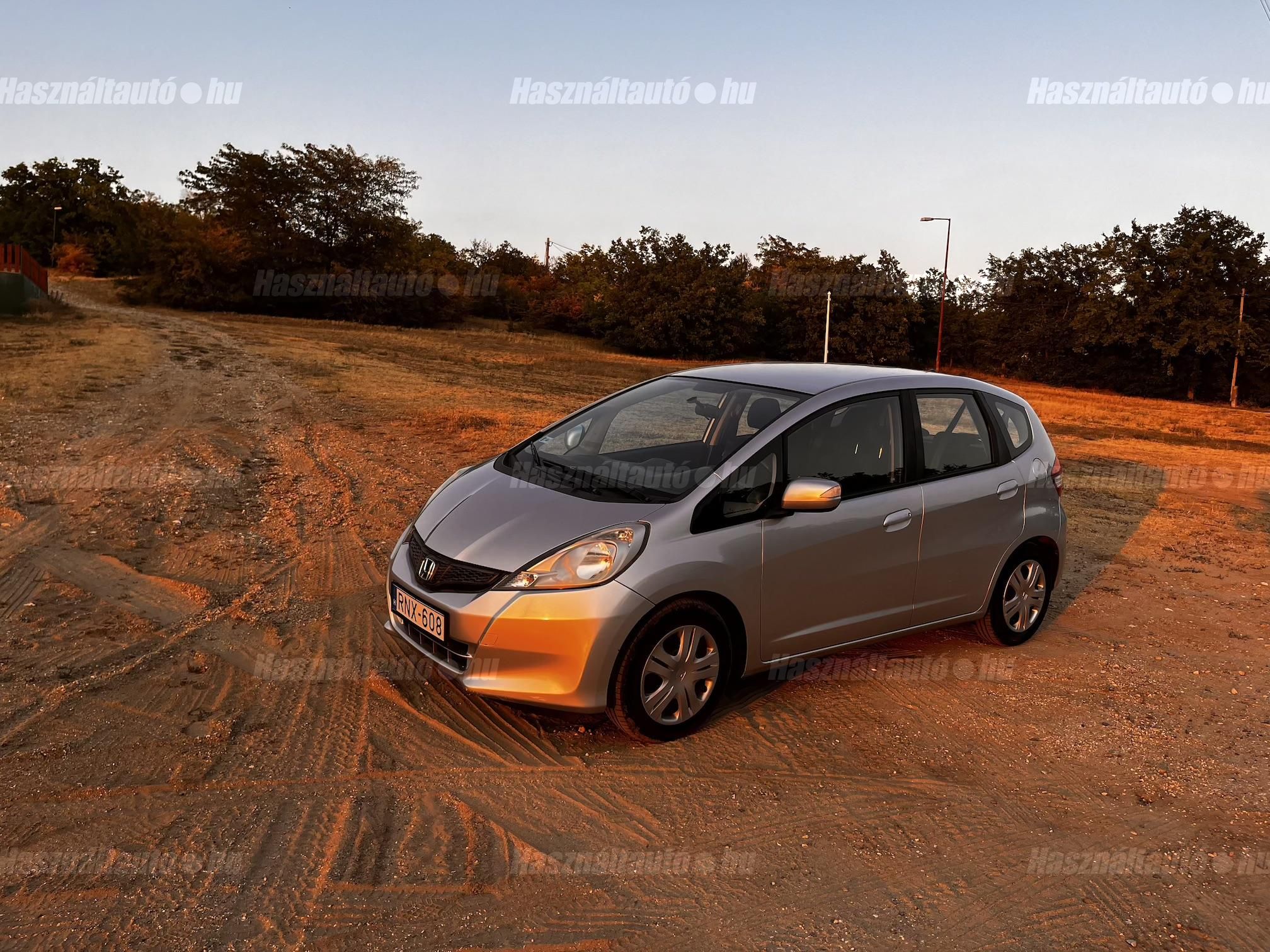 HONDA JAZZ 2011/7 - 1