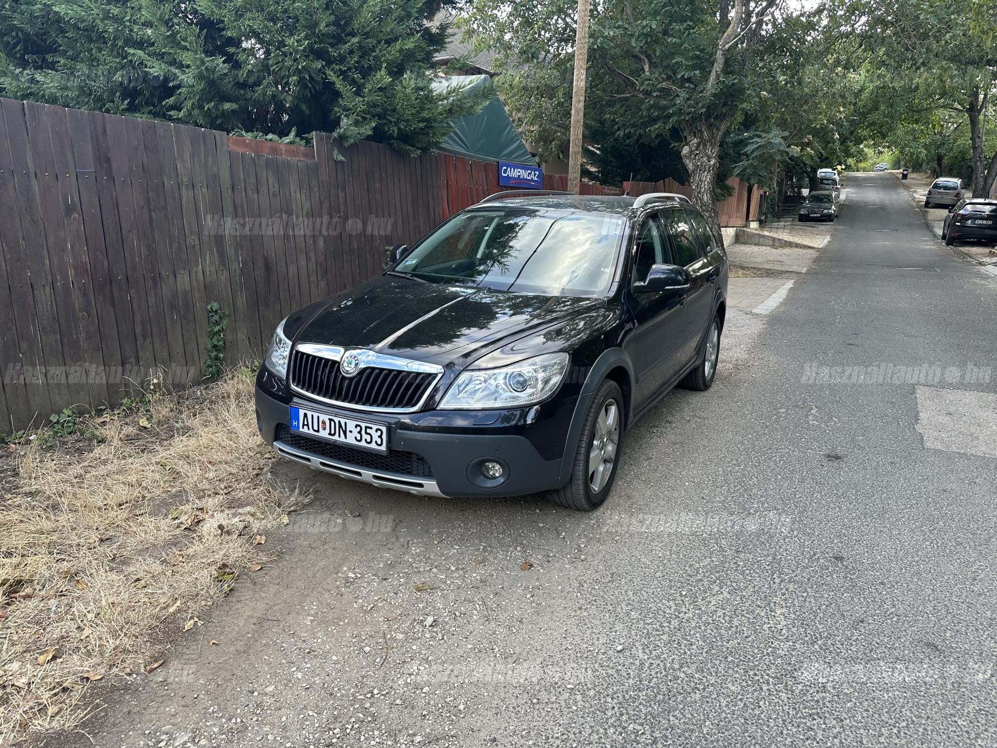 SKODA OCTAVIA 2012 - 1