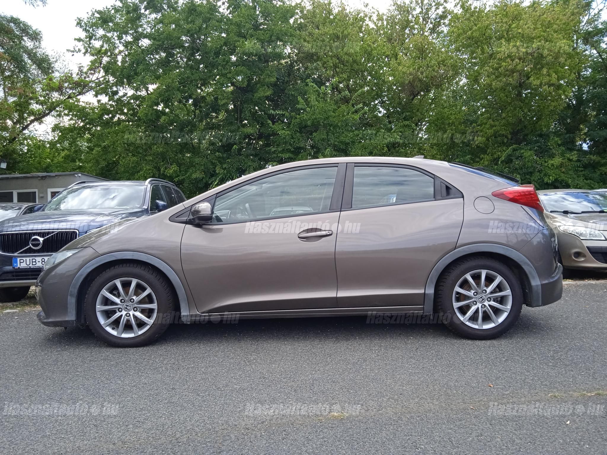 HONDA CIVIC 2013/9 - 1