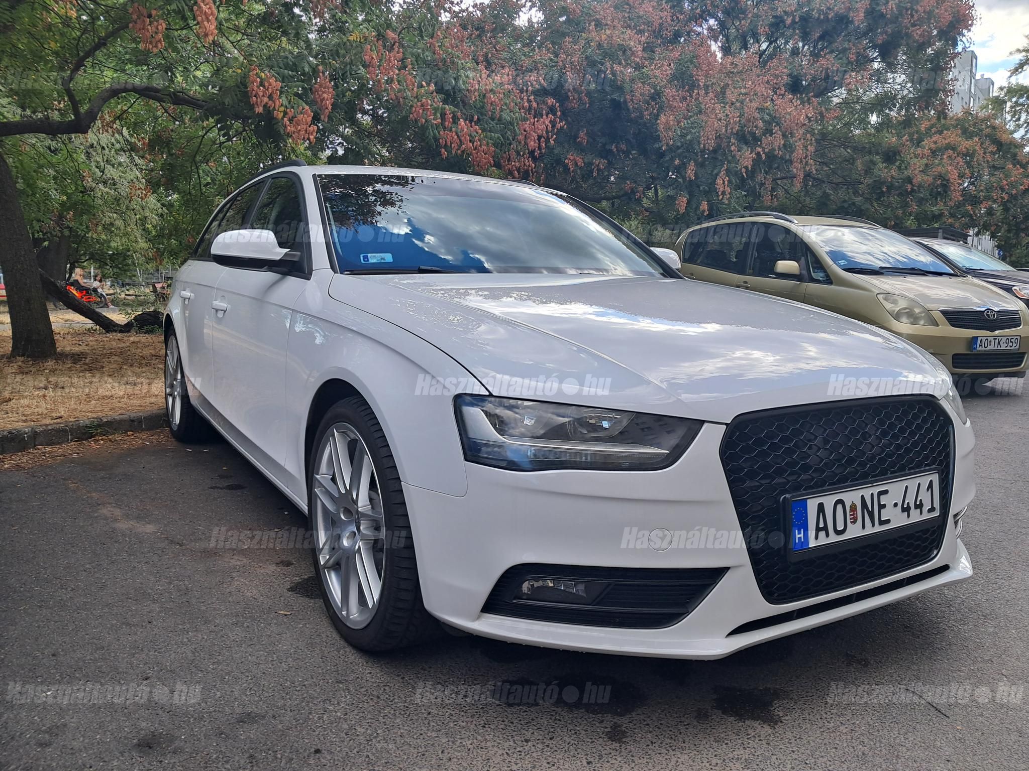 AUDI A4 2012/5 - 1