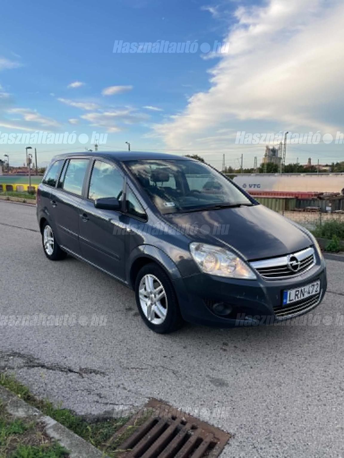 OPEL ZAFIRA B 2009 - 1