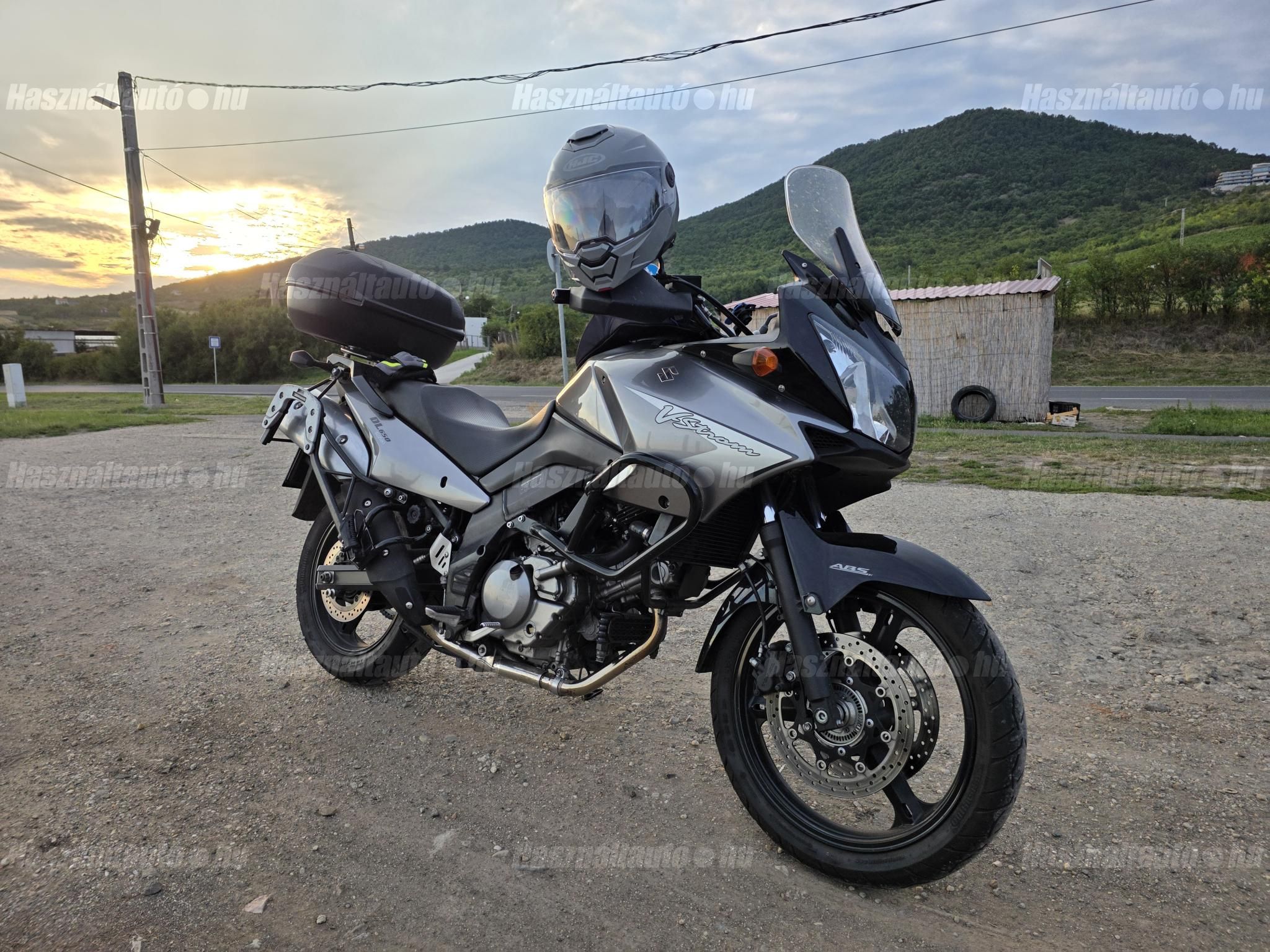 SUZUKI DL 650 2008/9 - 1