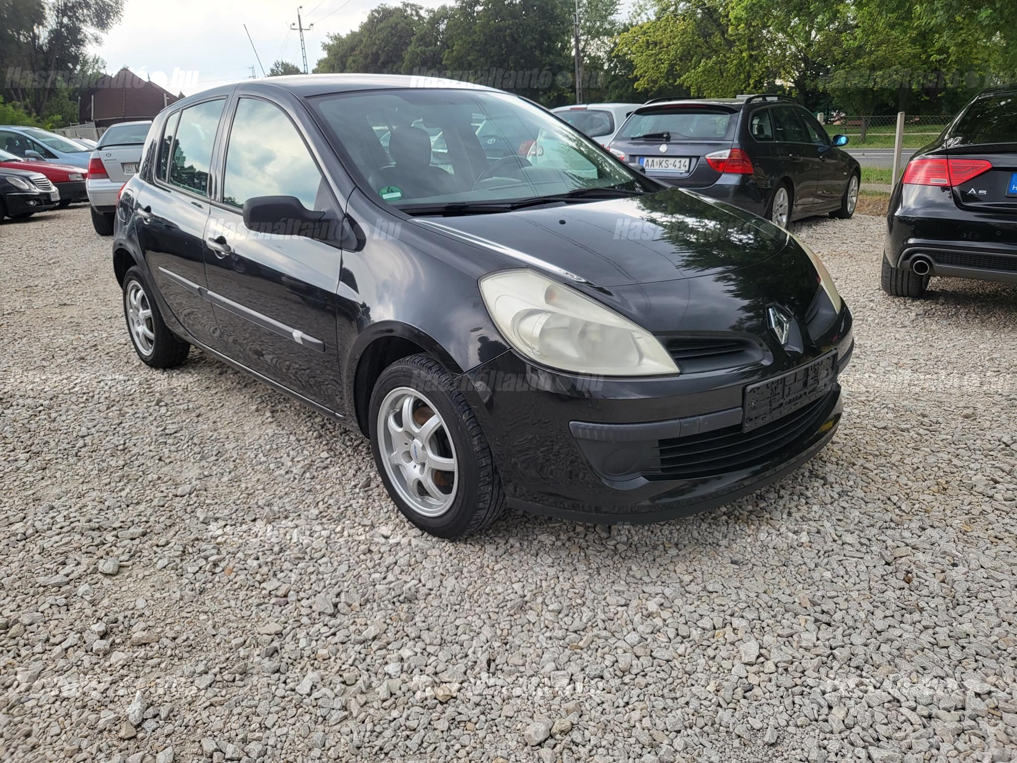 RENAULT CLIO 2009/6 - 1